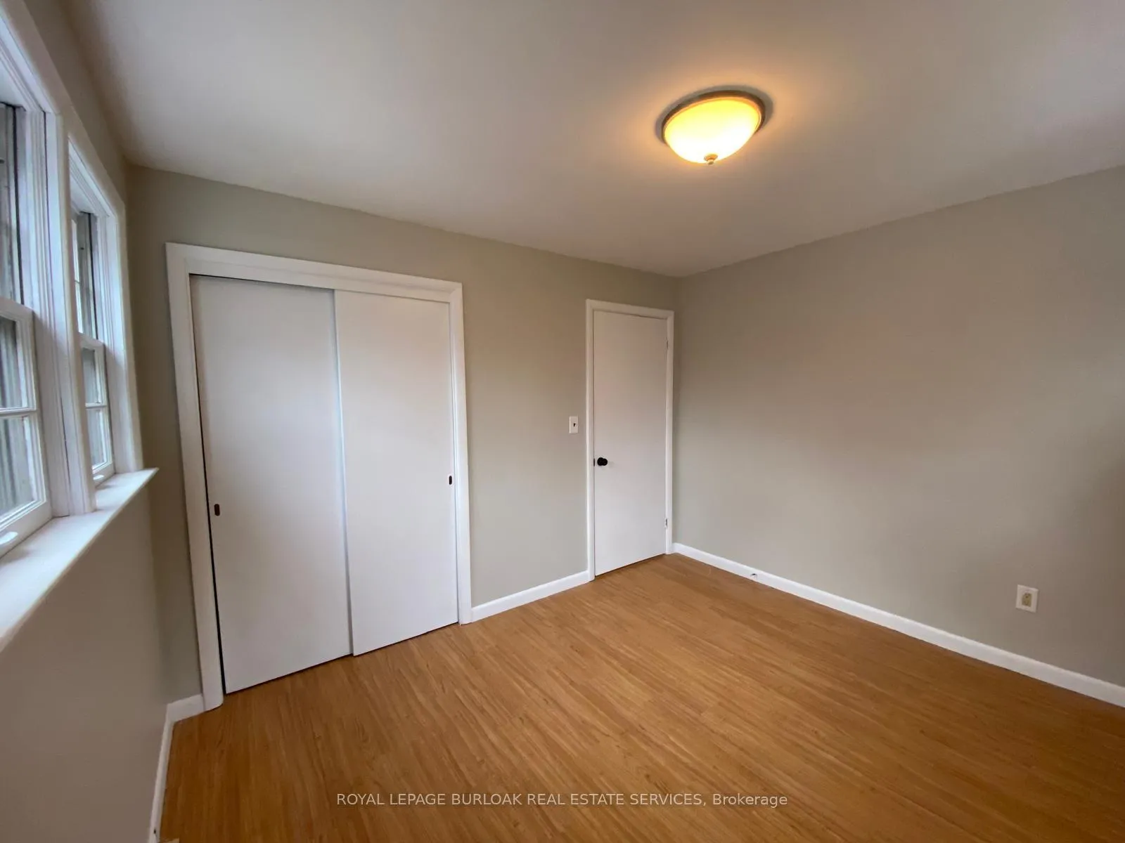 Photo 12 of 367 Norfolk Street N, Norfolk, Simcoe — HOMEH