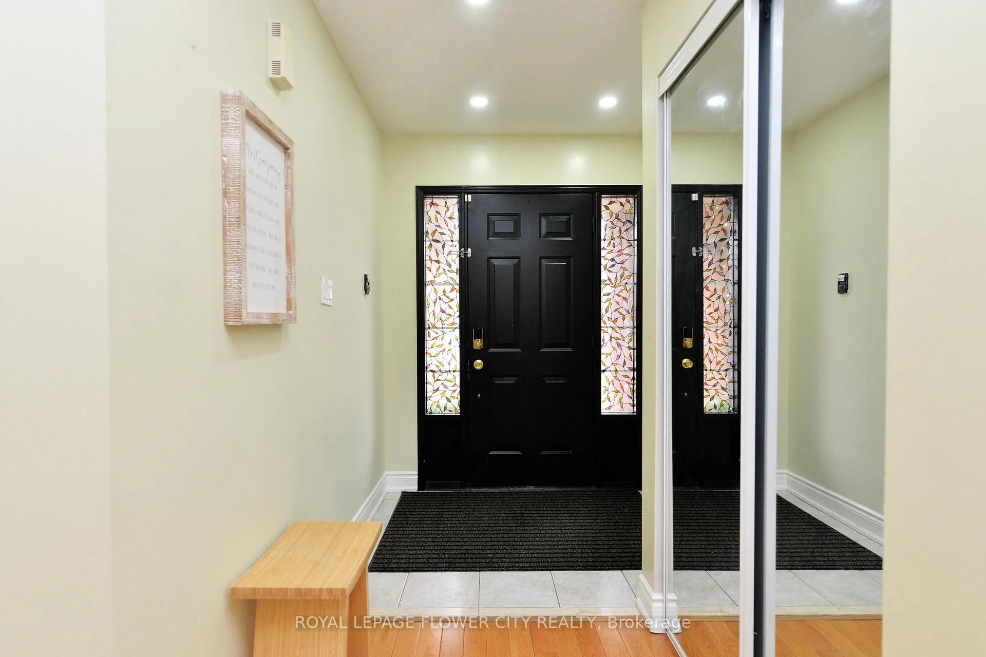Photo 6 of 45 Roadmaster Lane, Brampton, Fletcher's Meadow — HOMEH