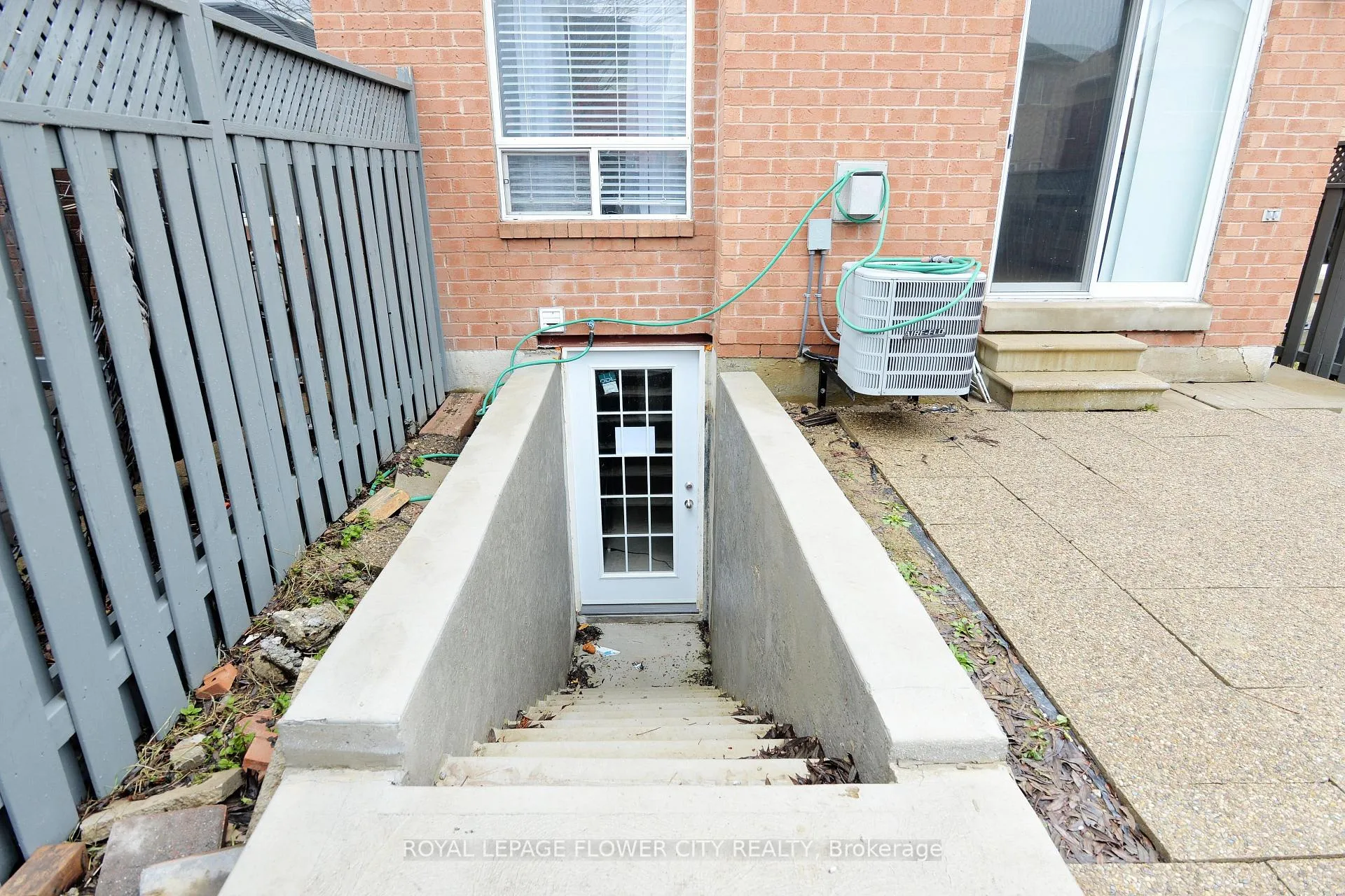 Photo 42 of 45 Roadmaster Lane, Brampton, Fletcher's Meadow — HOMEH