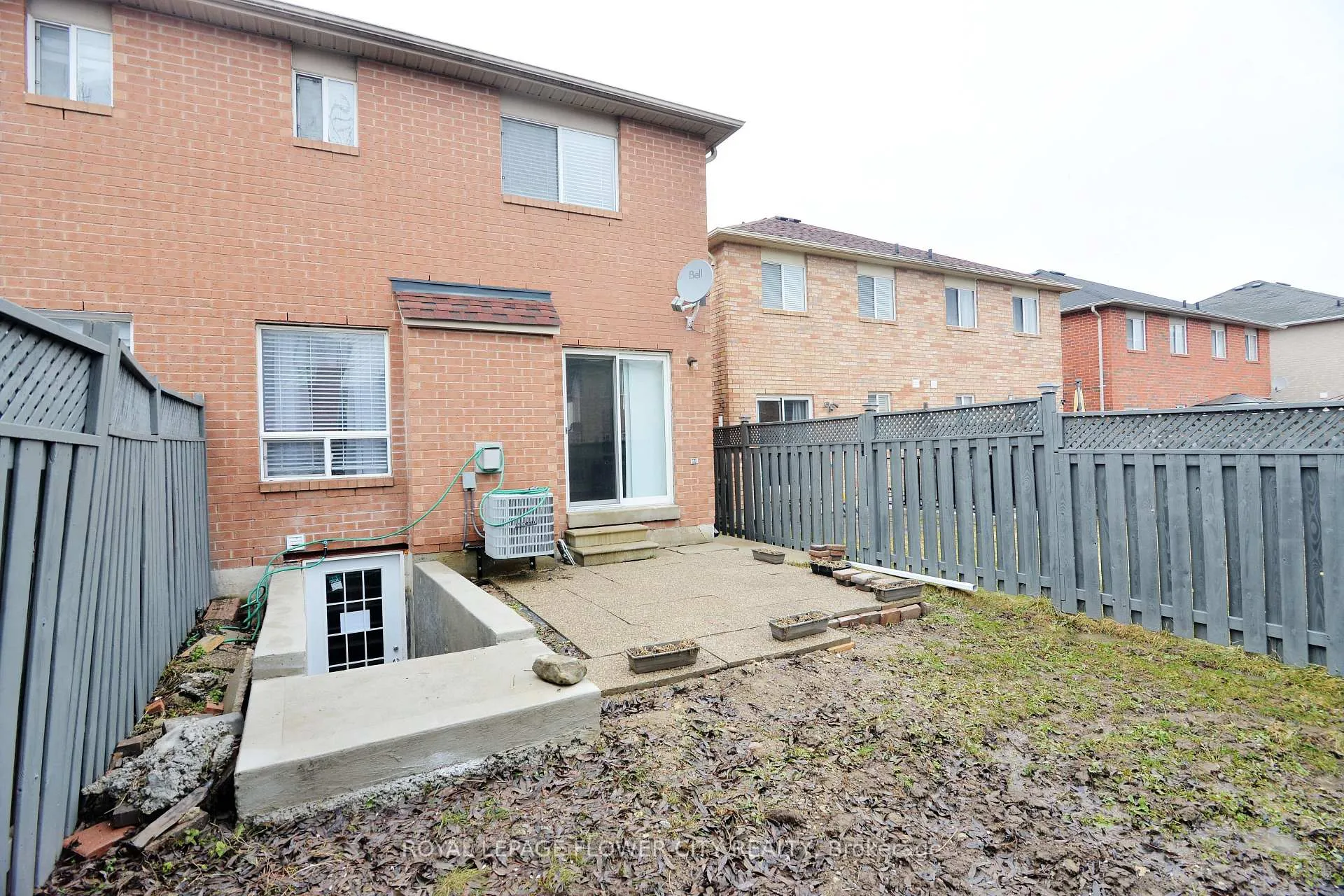 Photo 43 of 45 Roadmaster Lane, Brampton, Fletcher's Meadow — HOMEH