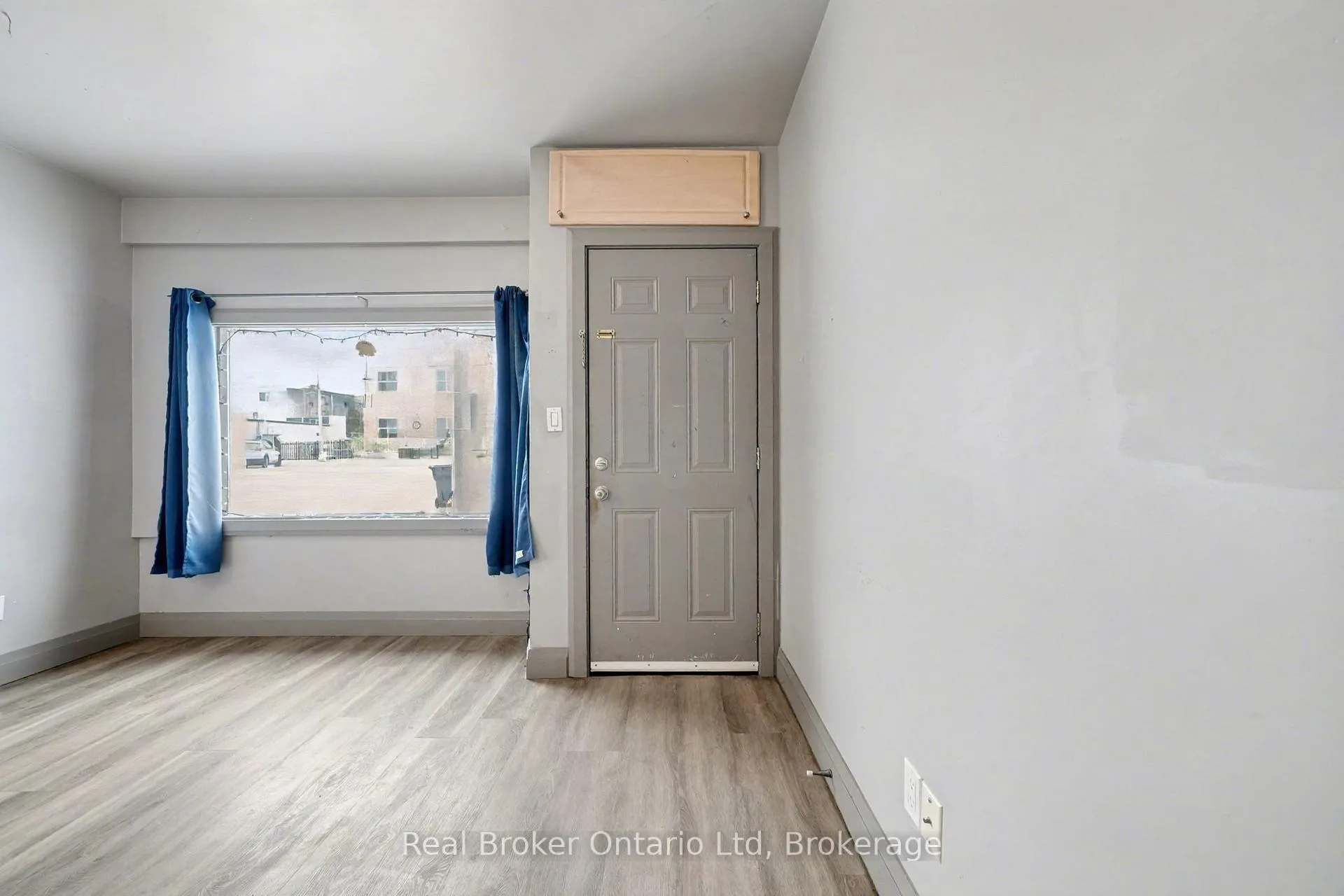 Photo 6 of Unit A, 7 Robert Street, Penetanguishene — HOMEH