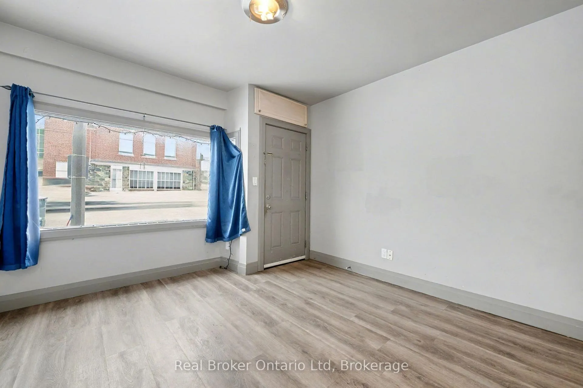 Photo 12 of Unit A, 7 Robert Street, Penetanguishene — HOMEH