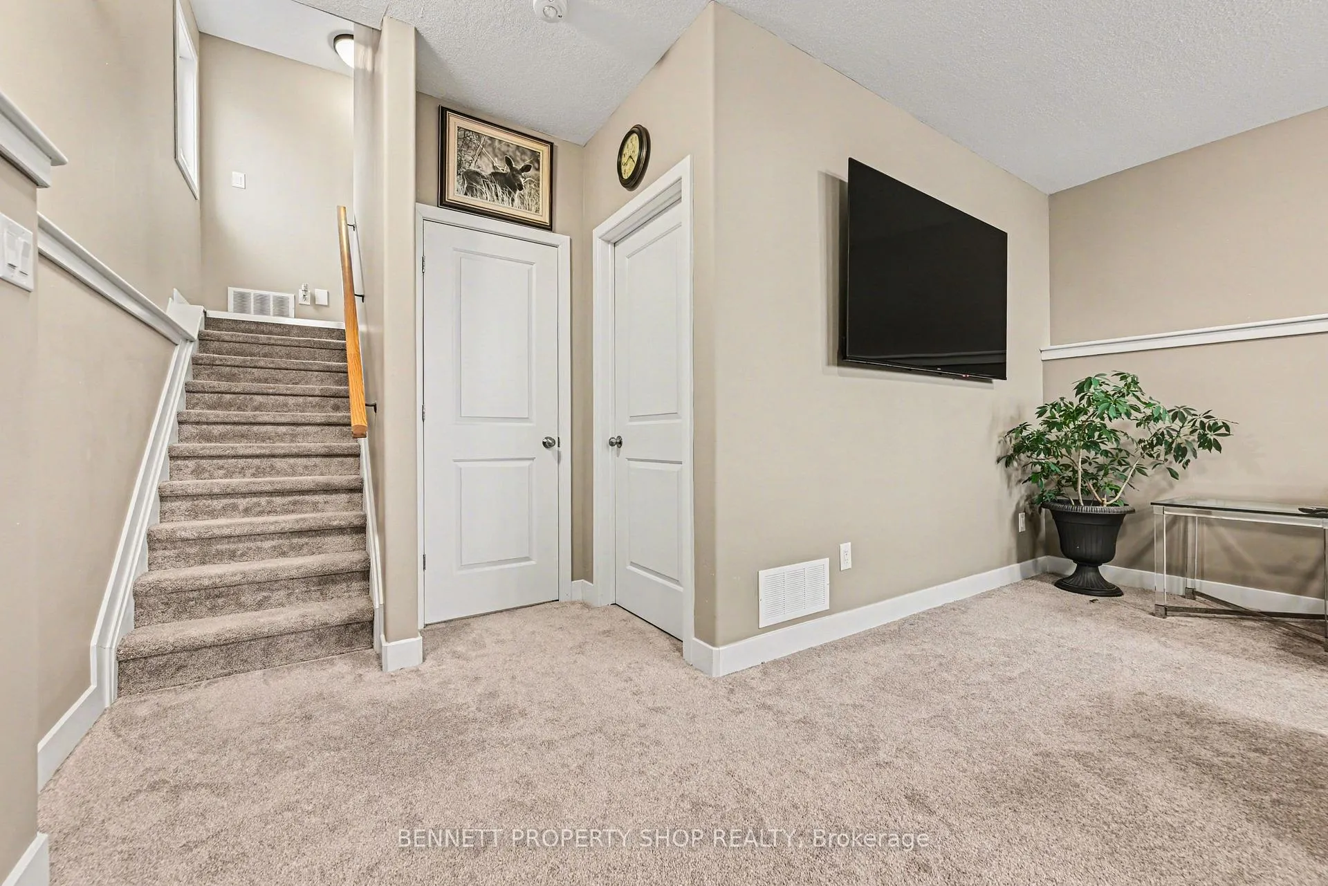 Photo 16 of 33 Staples Boulevard, Smiths Falls — HOMEH