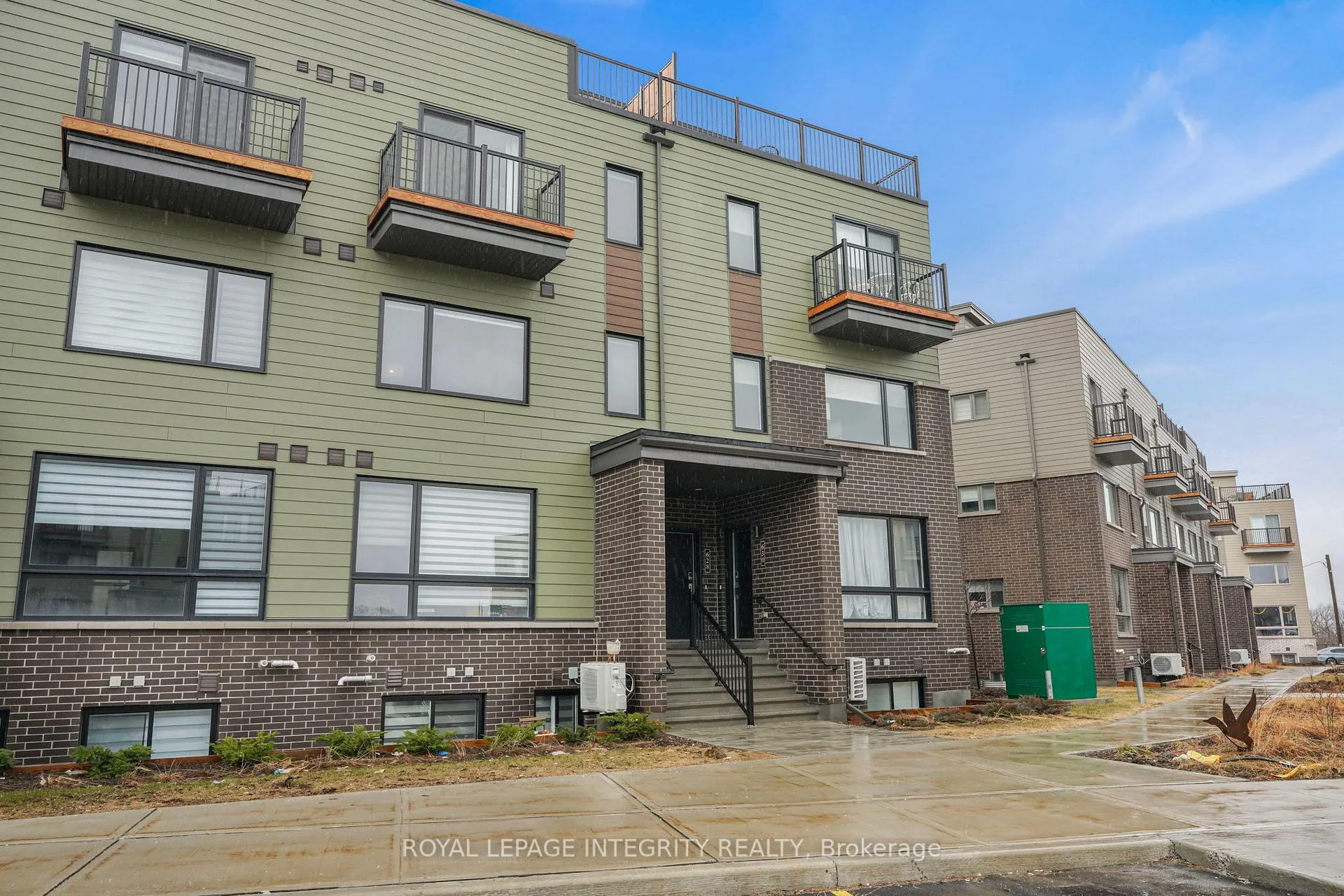 Photo 2 of 626 Mishi Private, Ottawa, CFB Rockcliffe and Area — HOMEH
