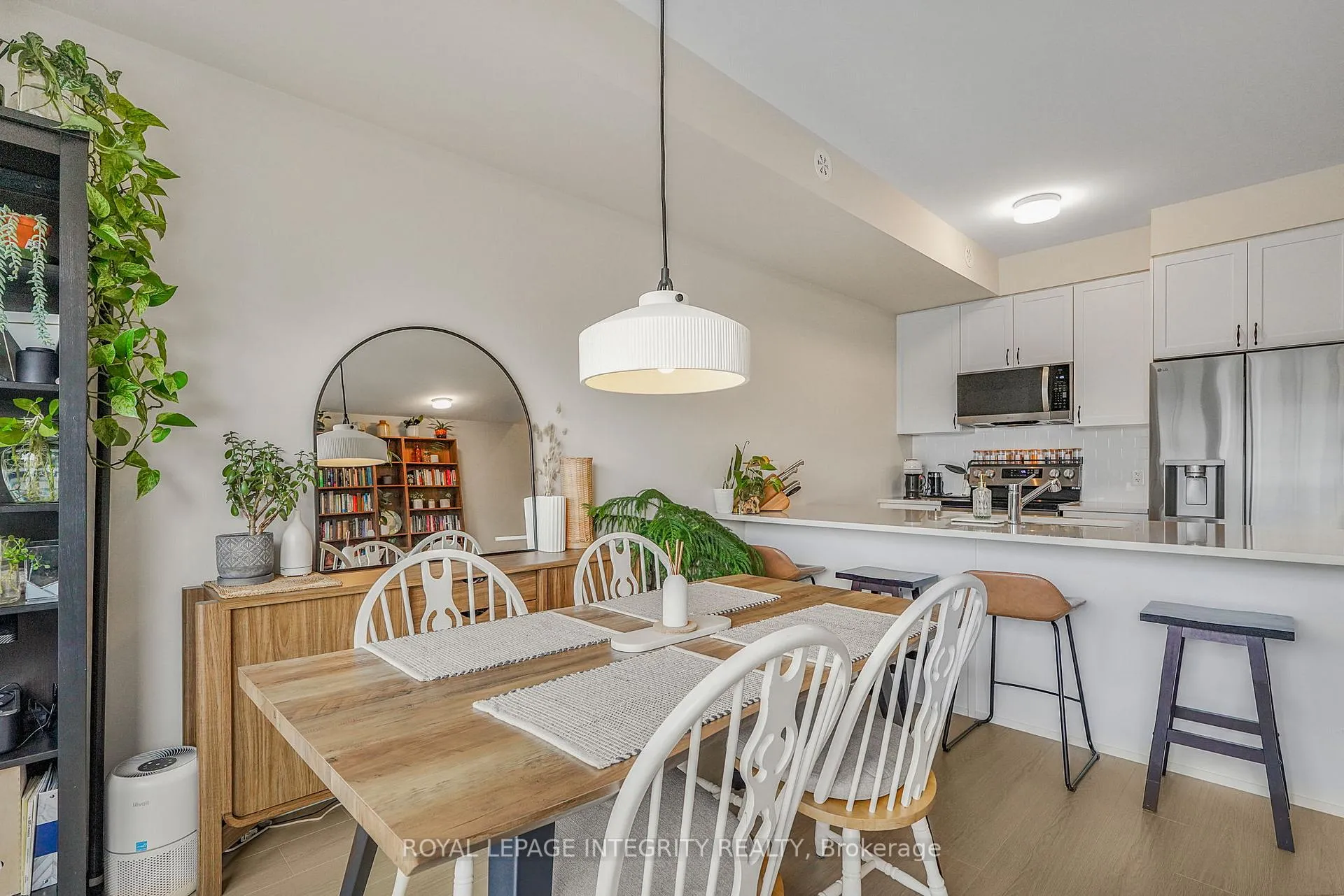 Photo 11 of 626 Mishi Private, Ottawa, CFB Rockcliffe and Area — HOMEH