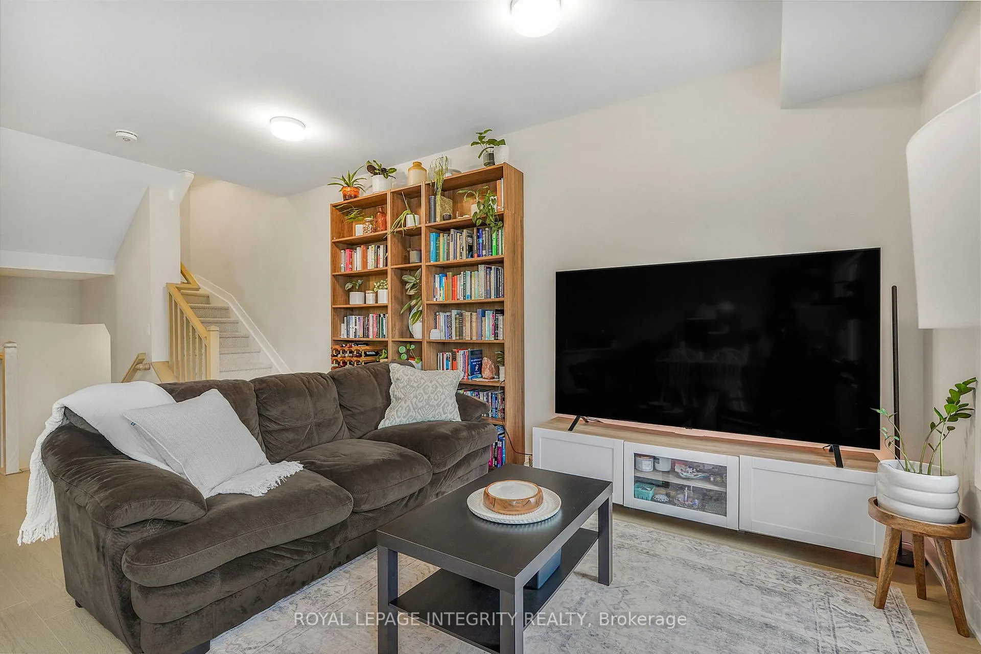 Photo 14 of 626 Mishi Private, Ottawa, CFB Rockcliffe and Area — HOMEH