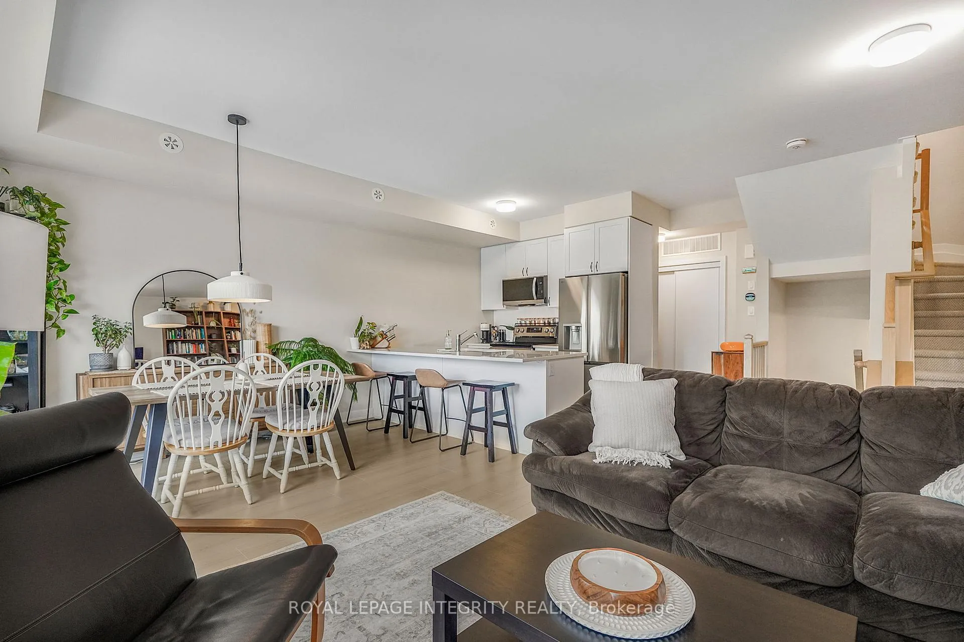 Photo 15 of 626 Mishi Private, Ottawa, CFB Rockcliffe and Area — HOMEH