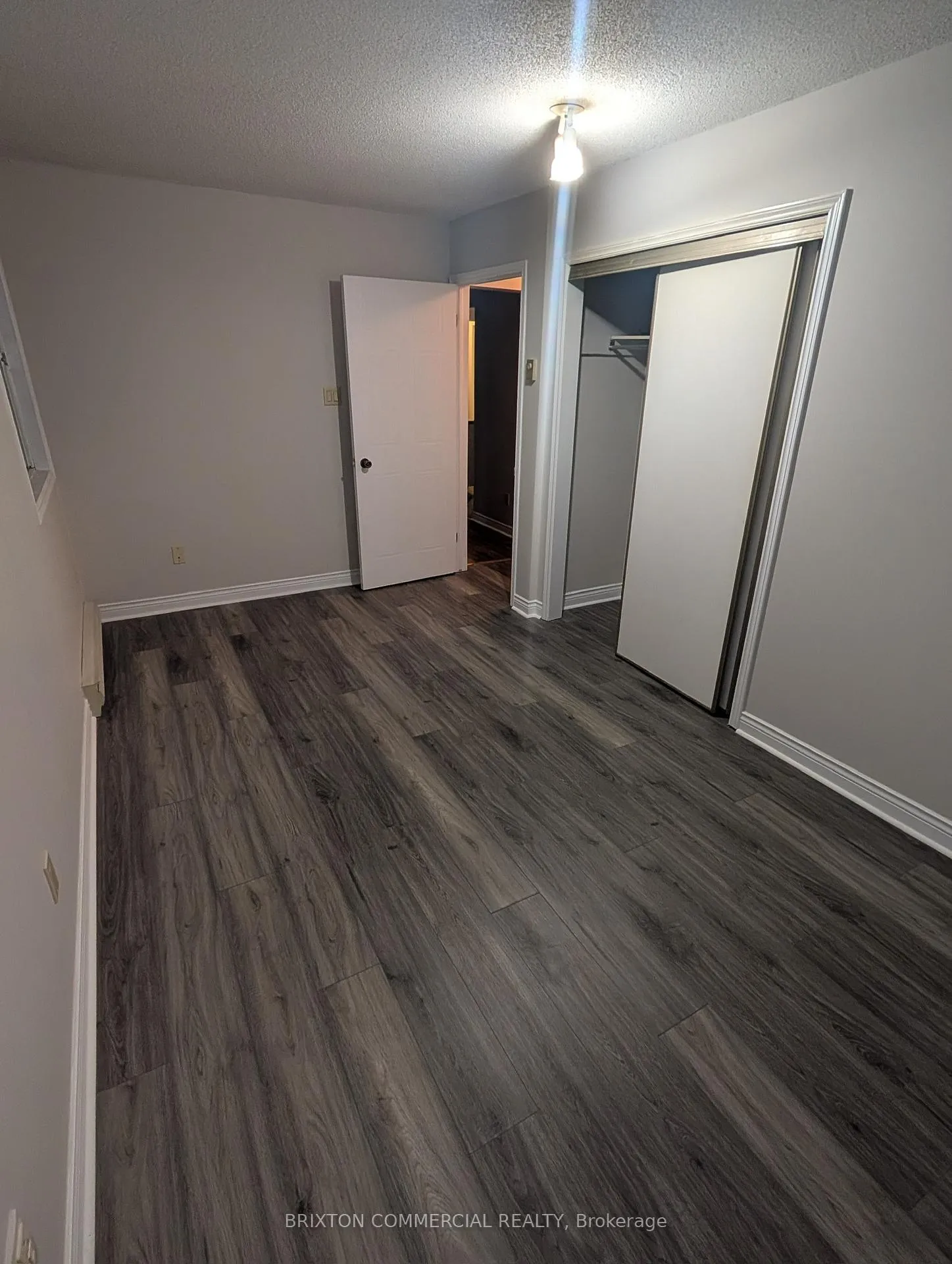 Photo 7 of Unit 303, 75 Elm Street, St. Thomas — HOMEH