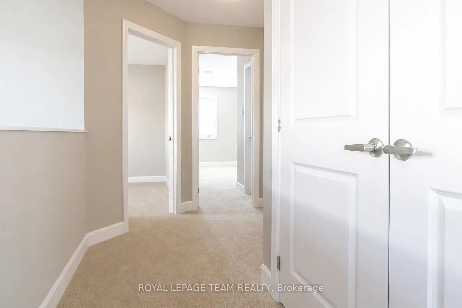 Photo 13 of 83 Aura Avenue, Ottawa, Barrhaven - Heritage Park — HOMEH
