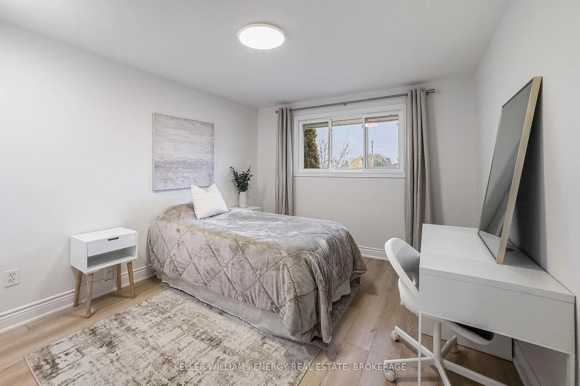 Photo 14 of 358 Carnaby Court, Oshawa, Centennial — HOMEH