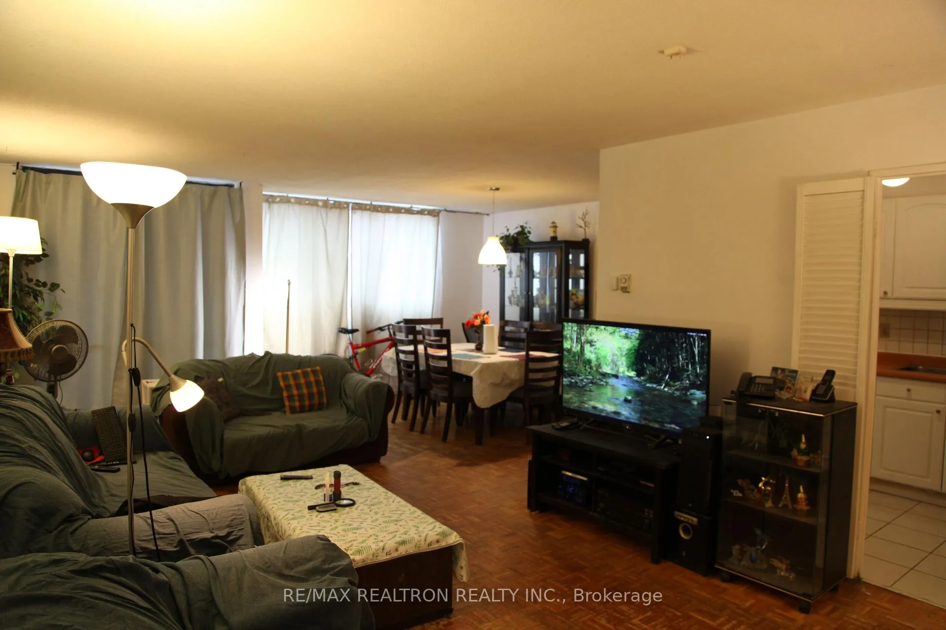 Photo 8 of Unit Ph06, 3 Massey Square, Toronto, Crescent Town — HOMEH