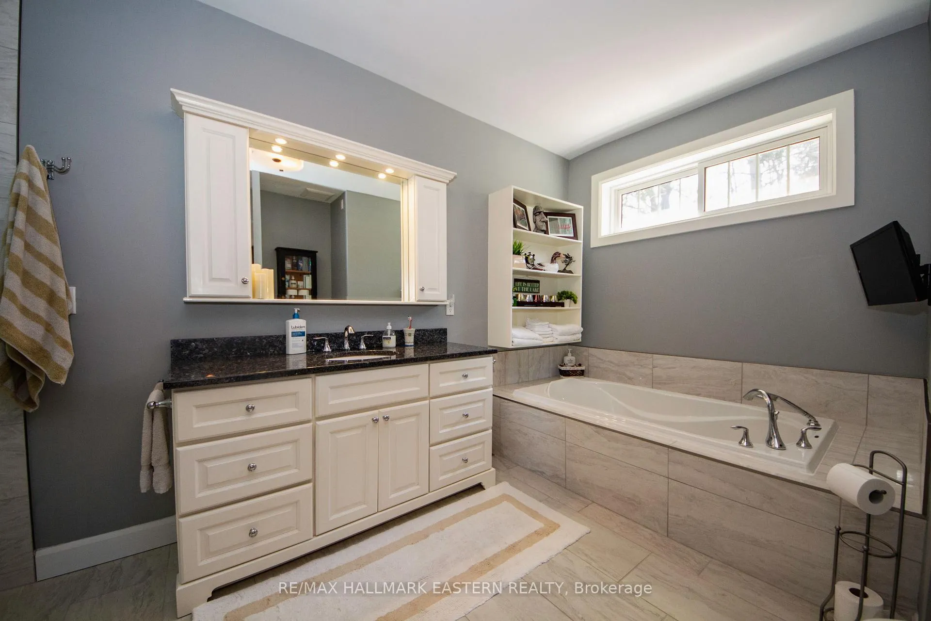 Photo 18 of 409 Gallivan Drive, Selwyn — HOMEH