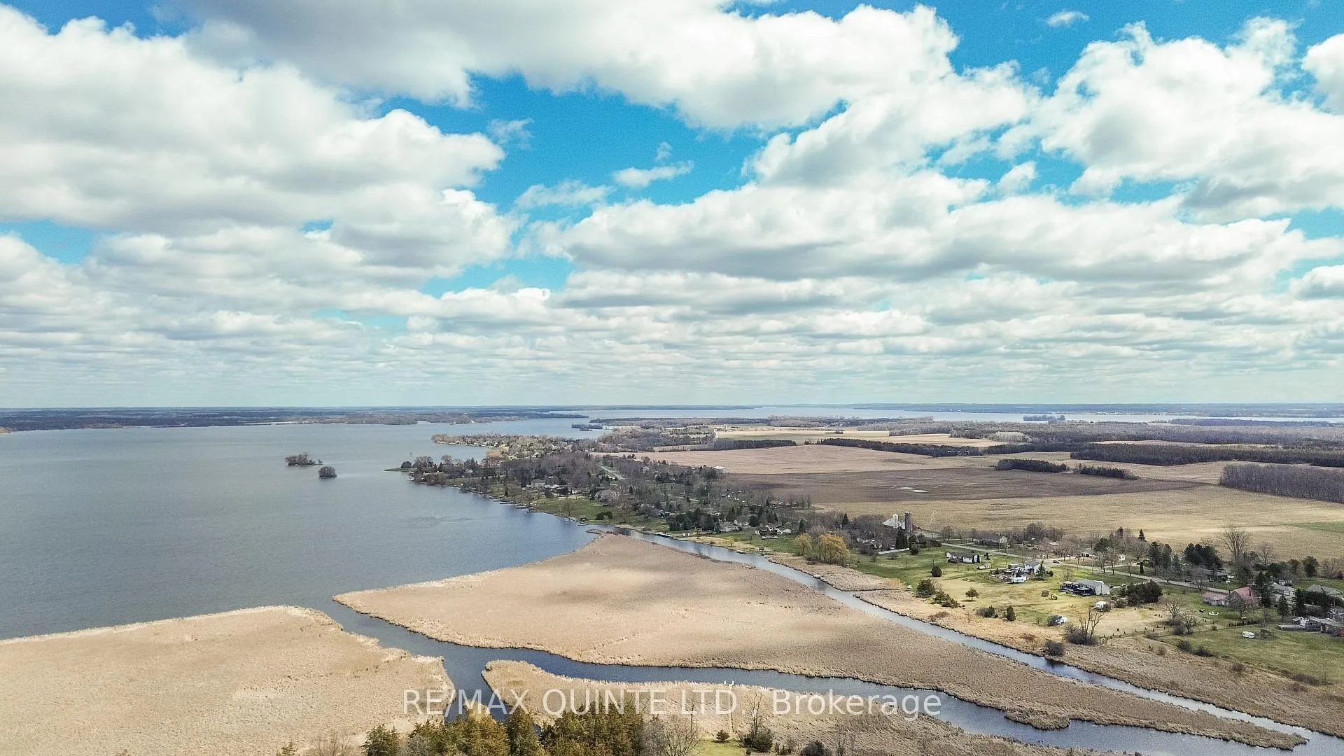 Photo 10 of 638 County Road 28, Prince Edward County, Ameliasburg Ward — HOMEH
