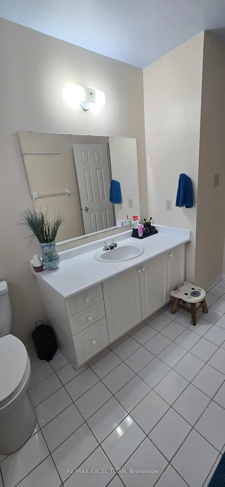 Photo 14 of 43 Arborview Crescent, Etobicoke, West Humber-Clairville — HOMEH