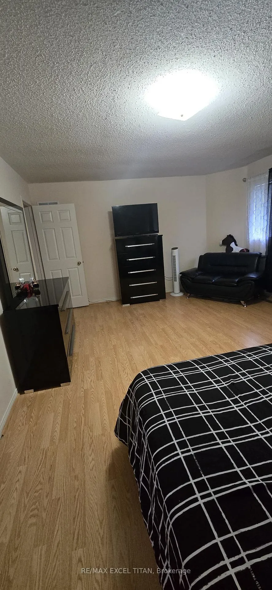 Photo 18 of 43 Arborview Crescent, Etobicoke, West Humber-Clairville — HOMEH