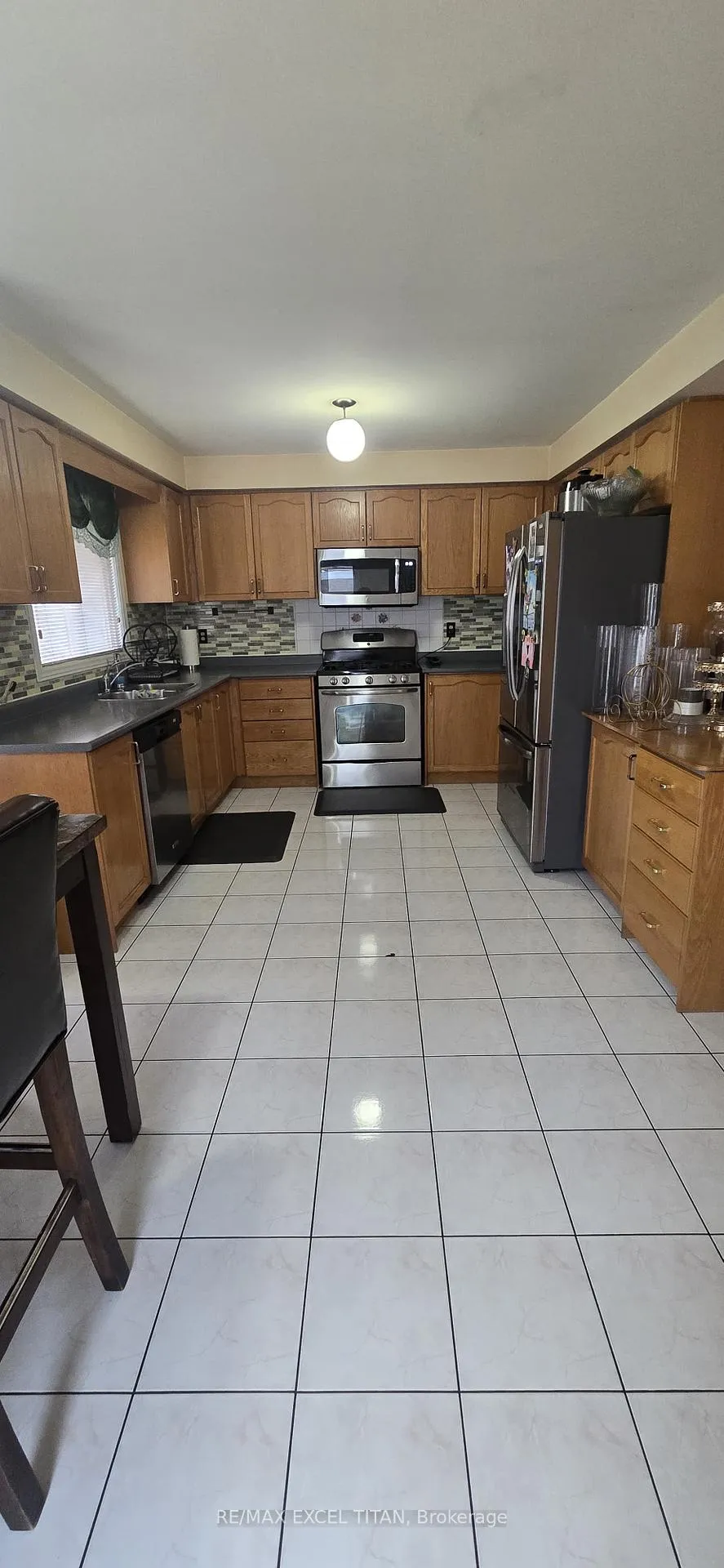 Photo 19 of 43 Arborview Crescent, Etobicoke, West Humber-Clairville — HOMEH