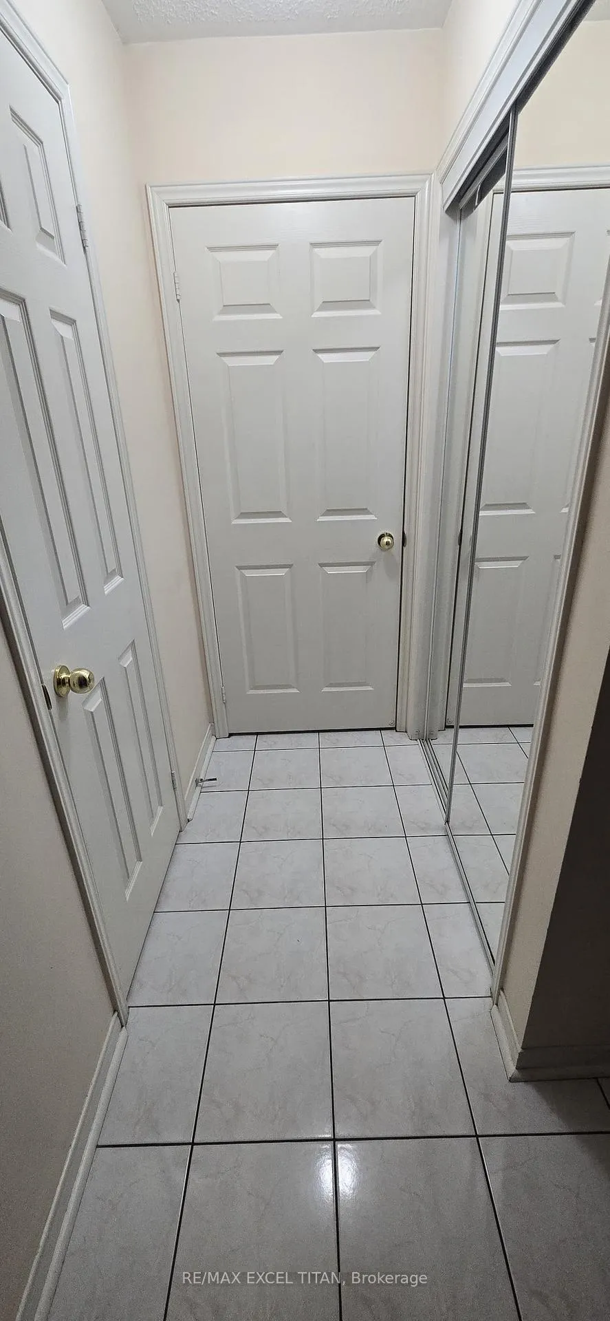 Photo 23 of 43 Arborview Crescent, Etobicoke, West Humber-Clairville — HOMEH