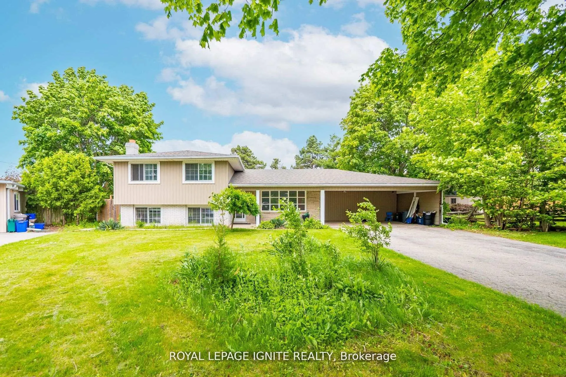 Photo 1 of 1761 Daleview Crescent, Cambridge, Galt City Centre — HOMEH