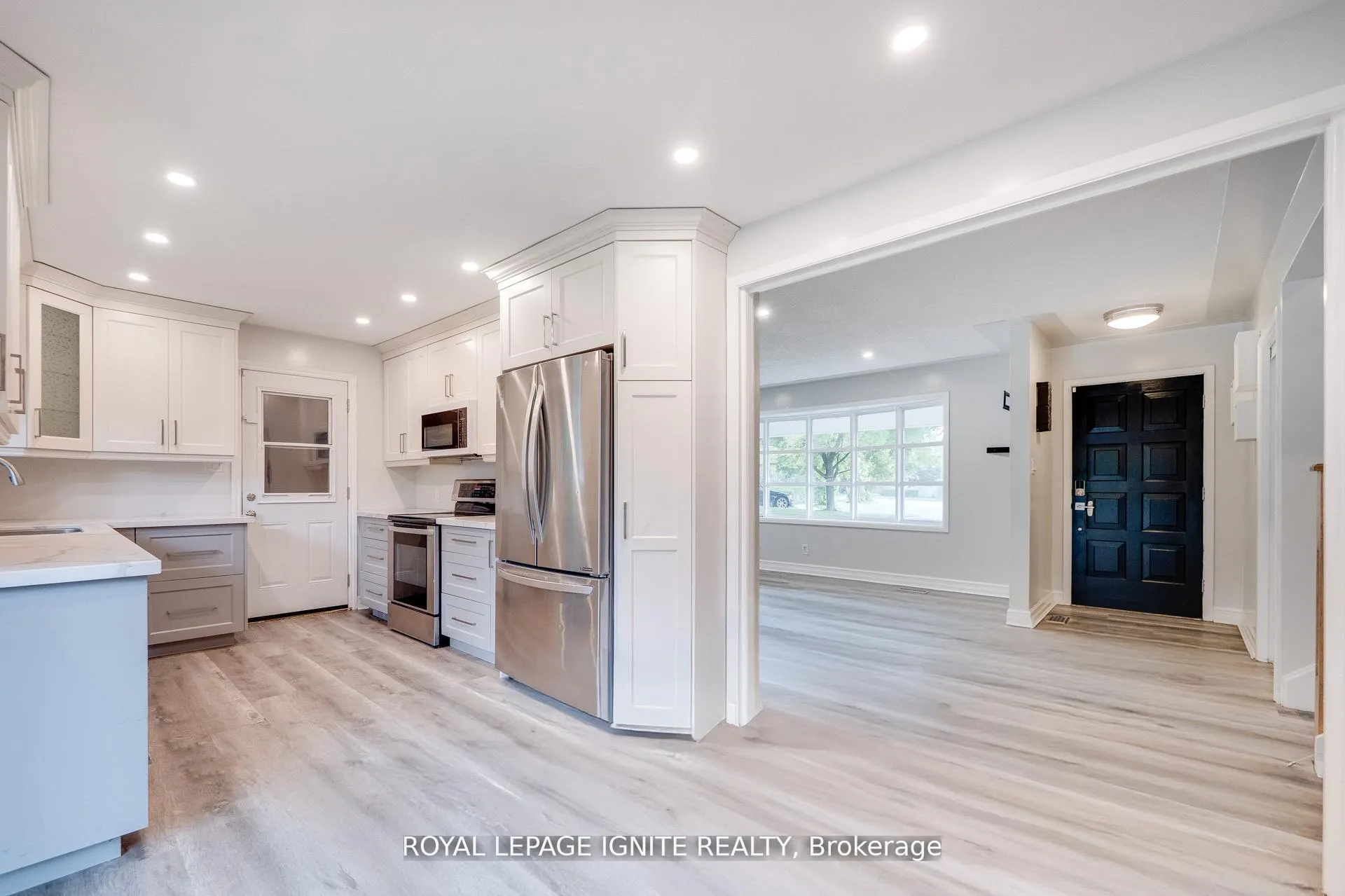 Photo 12 of 1761 Daleview Crescent, Cambridge, Galt City Centre — HOMEH