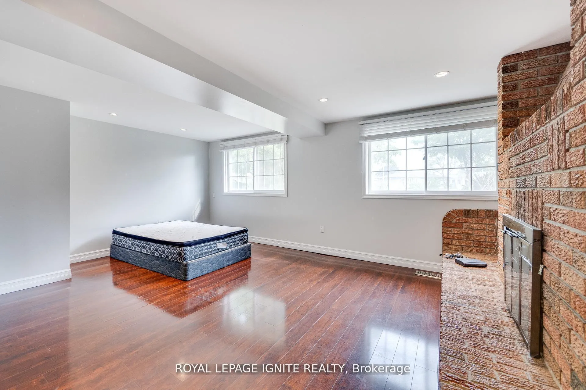 Photo 34 of 1761 Daleview Crescent, Cambridge, Galt City Centre — HOMEH