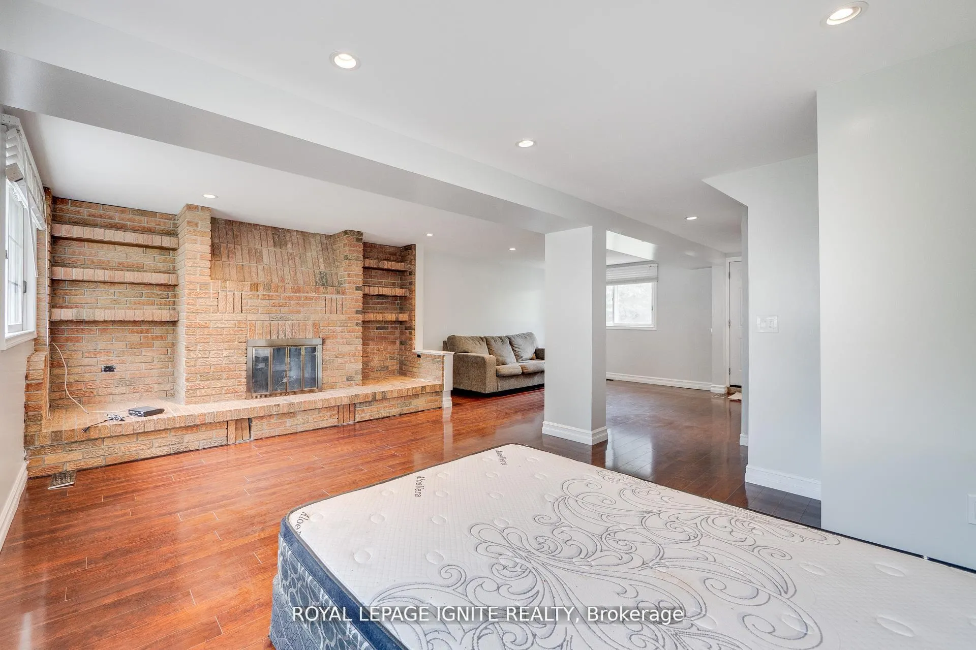 Photo 36 of 1761 Daleview Crescent, Cambridge, Galt City Centre — HOMEH