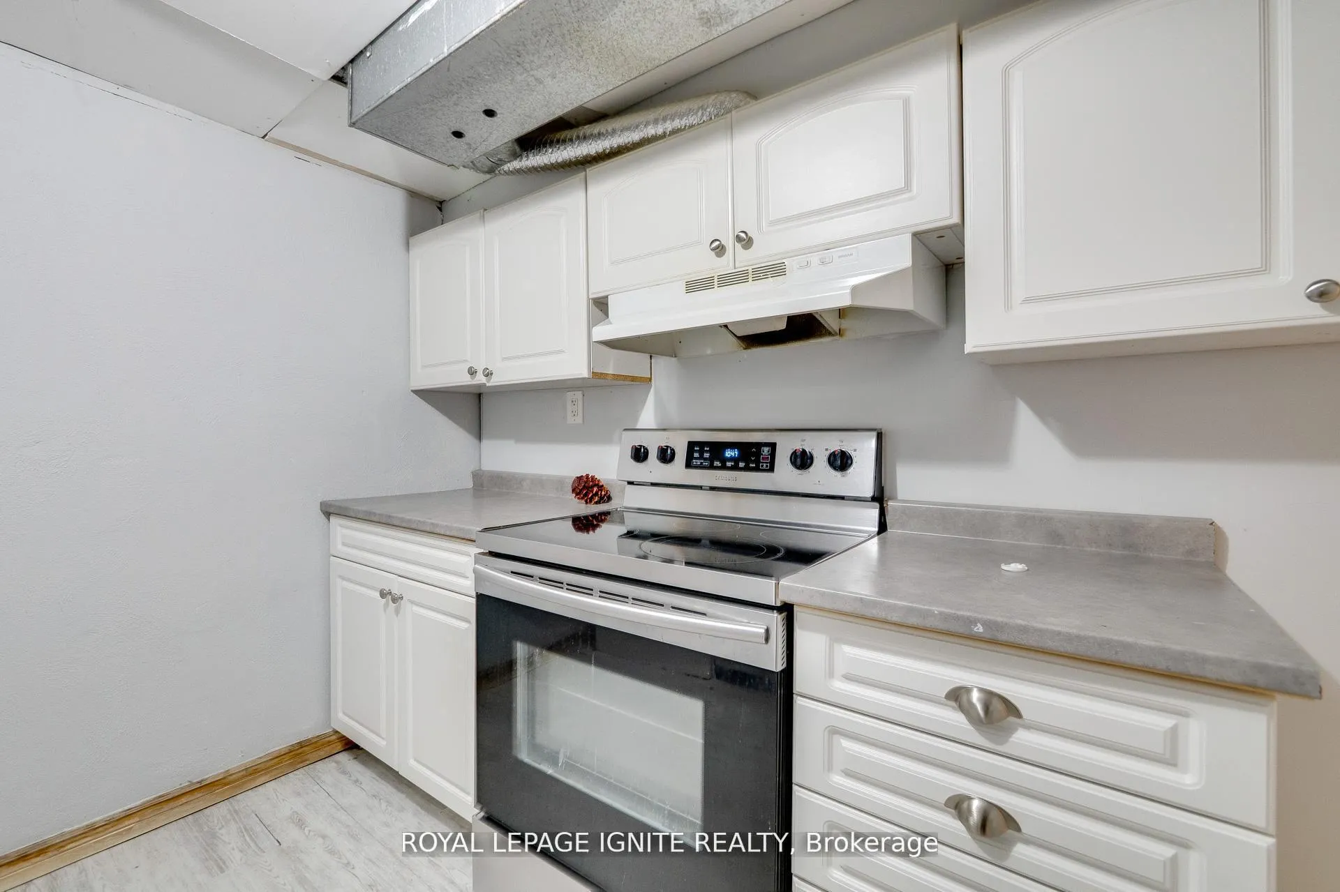Photo 42 of 1761 Daleview Crescent, Cambridge, Galt City Centre — HOMEH