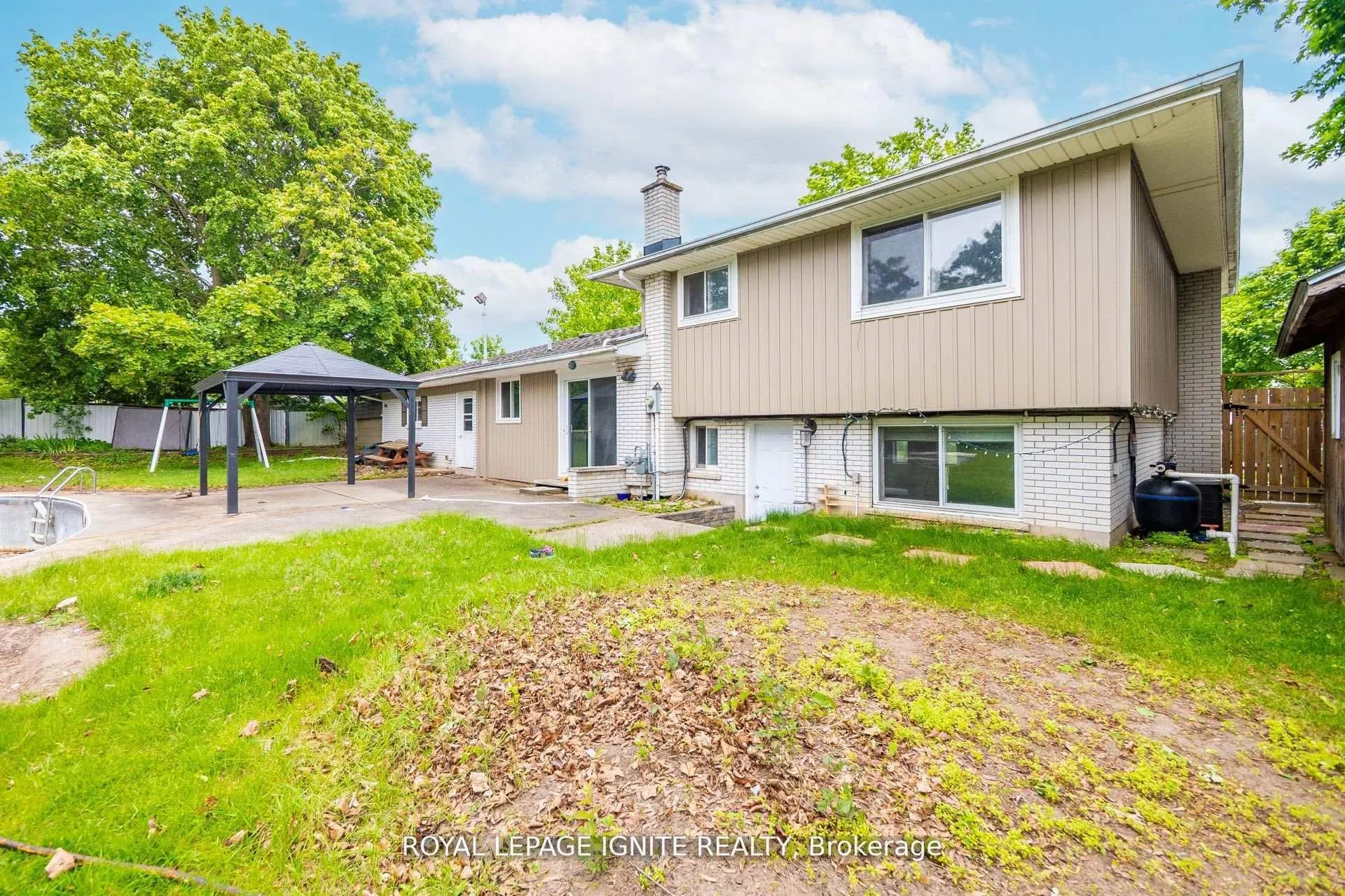 Photo 49 of 1761 Daleview Crescent, Cambridge, Galt City Centre — HOMEH
