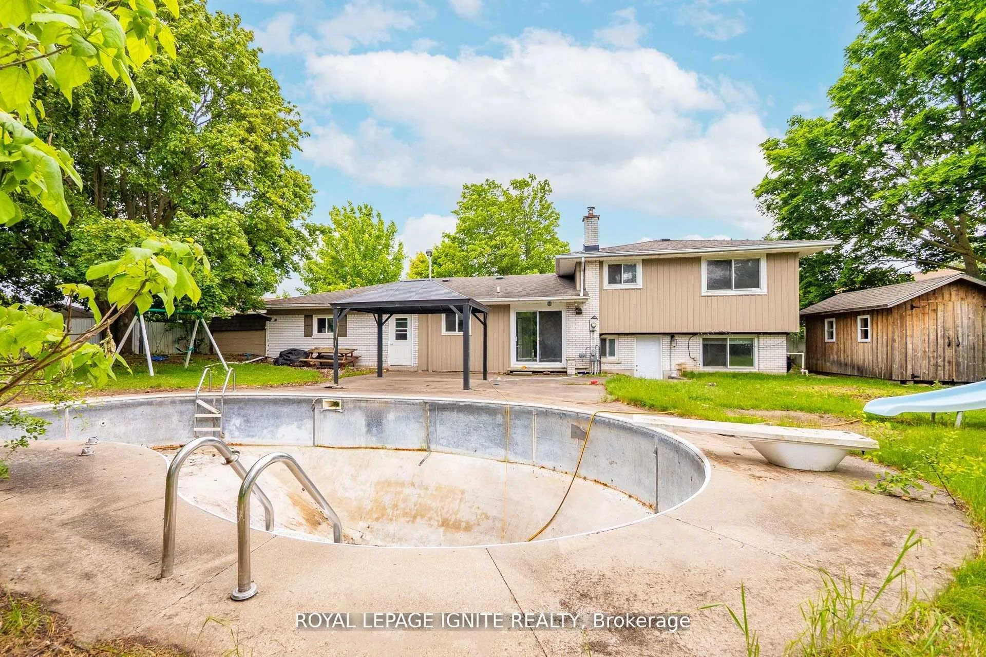 Photo 50 of 1761 Daleview Crescent, Cambridge, Galt City Centre — HOMEH