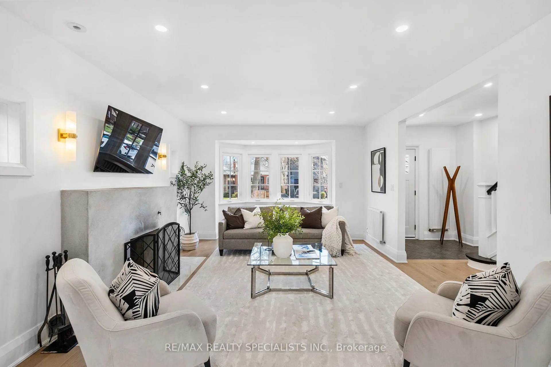 Photo 6 of 20 George Street, Etobicoke, Mimico — HOMEH
