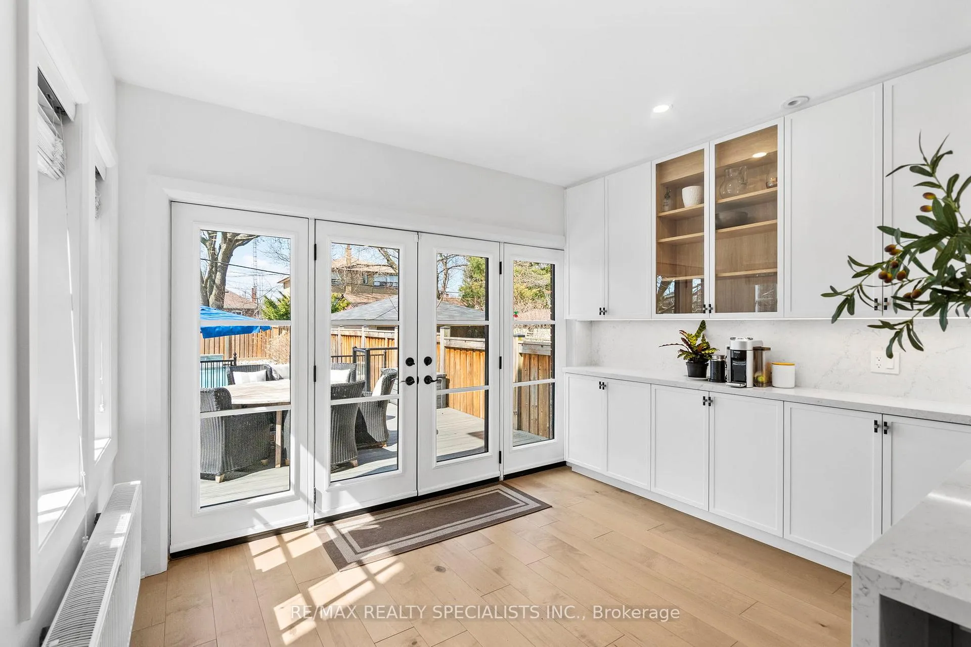Photo 15 of 20 George Street, Etobicoke, Mimico — HOMEH