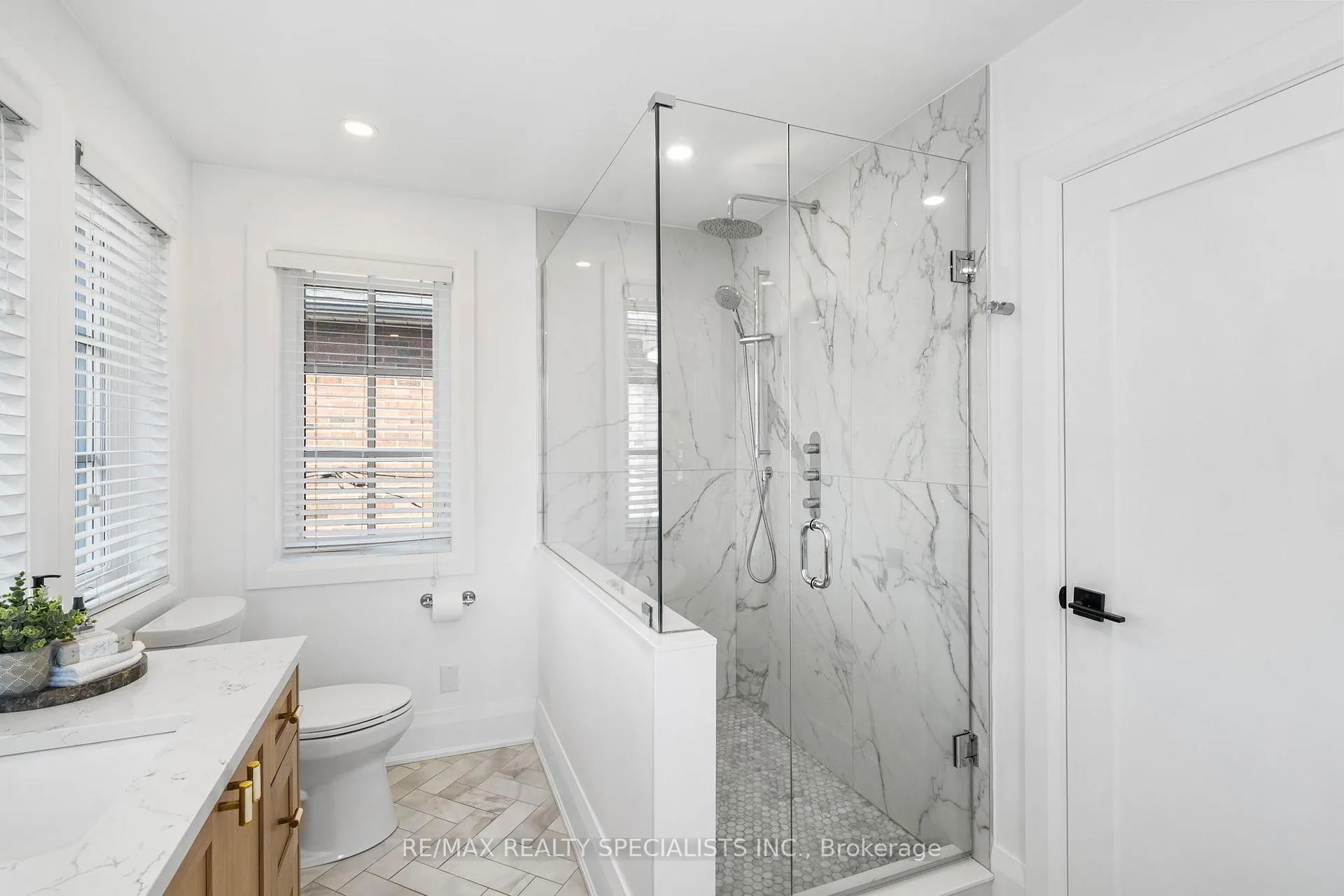 Photo 25 of 20 George Street, Etobicoke, Mimico — HOMEH