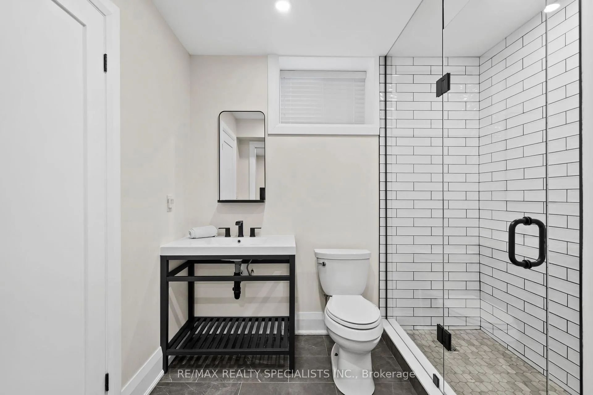 Photo 38 of 20 George Street, Etobicoke, Mimico — HOMEH