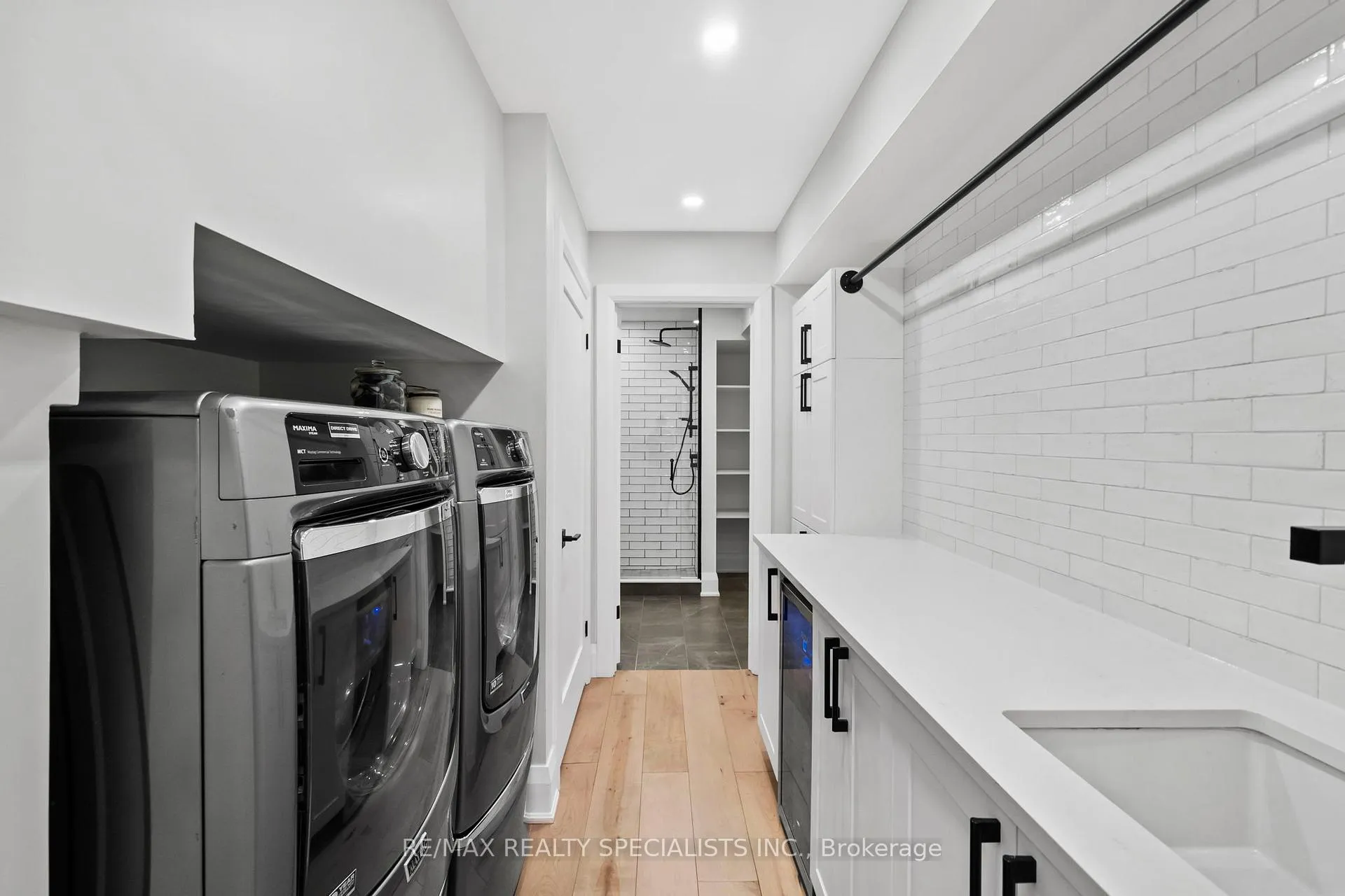Photo 39 of 20 George Street, Etobicoke, Mimico — HOMEH