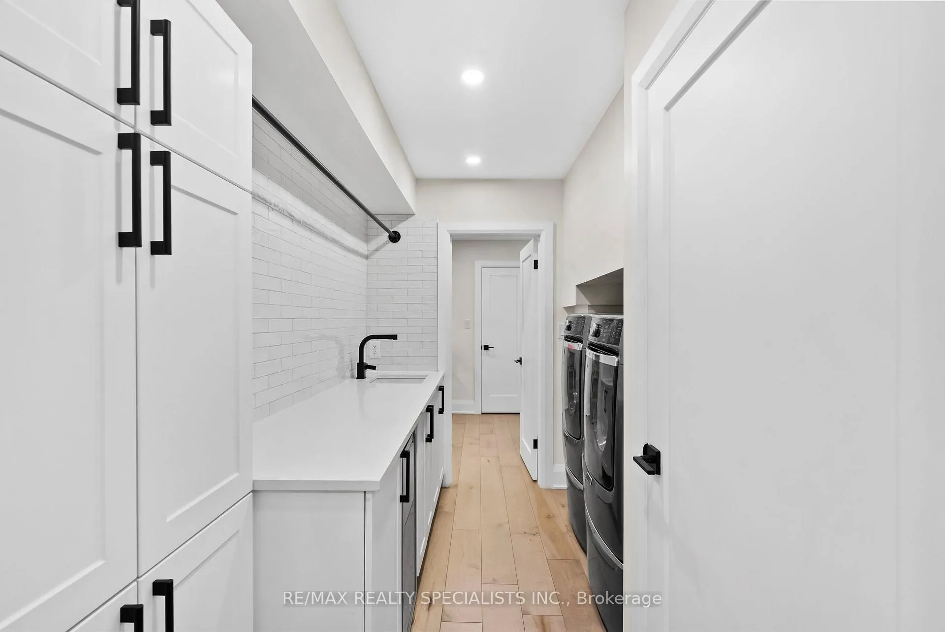 Photo 40 of 20 George Street, Etobicoke, Mimico — HOMEH
