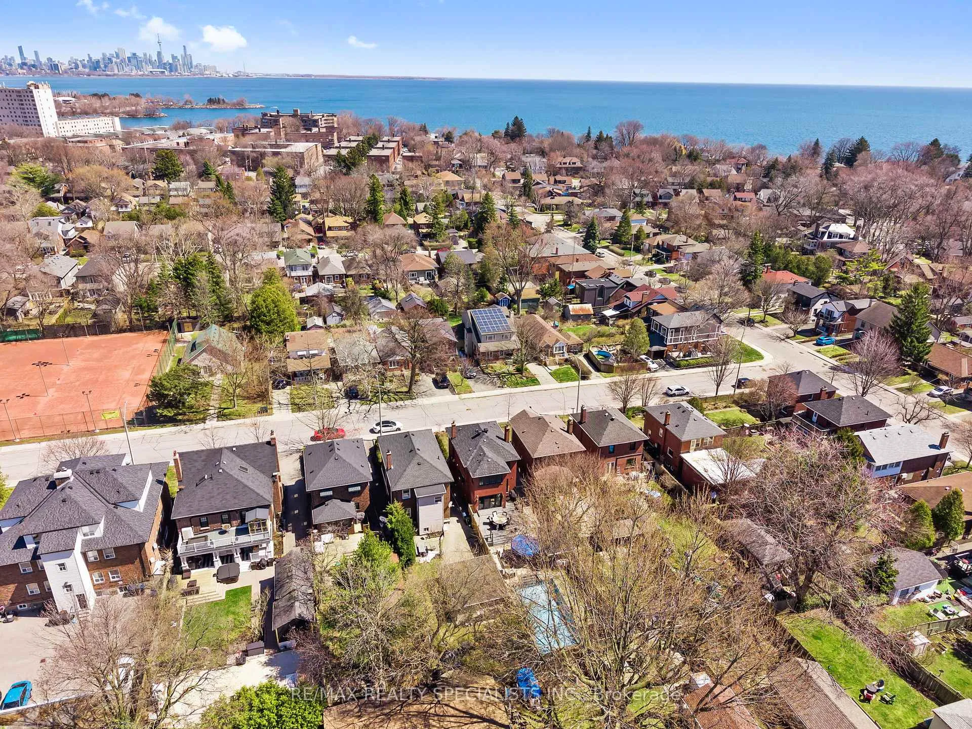 Photo 49 of 20 George Street, Etobicoke, Mimico — HOMEH