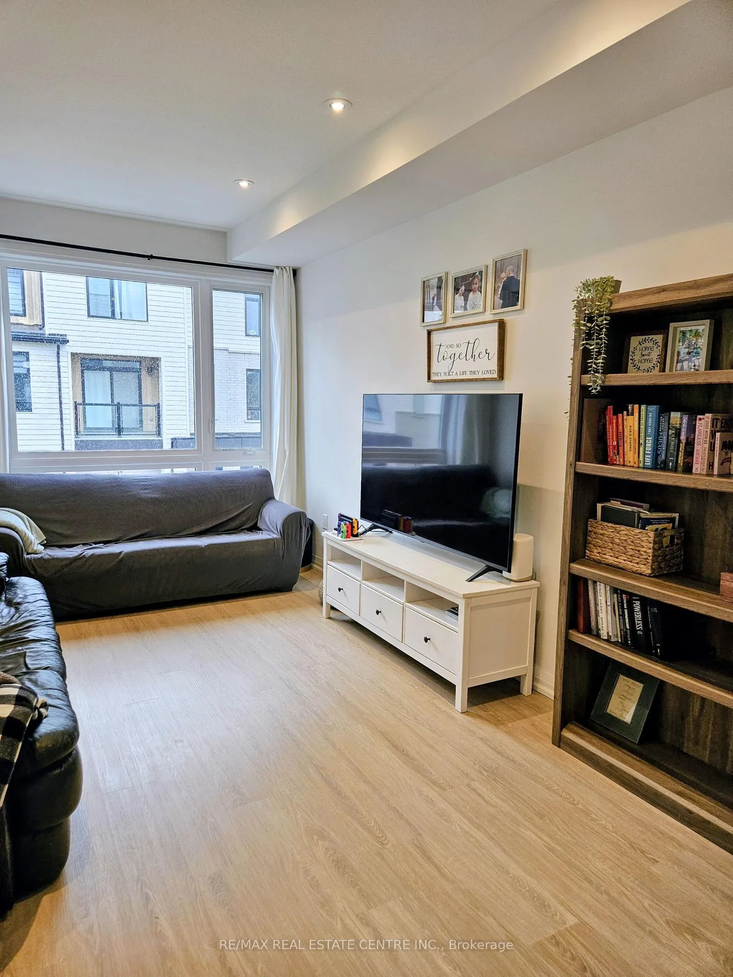 Photo 18 of Unit 31, 55 Tom Brown Drive, Brant, Paris — HOMEH