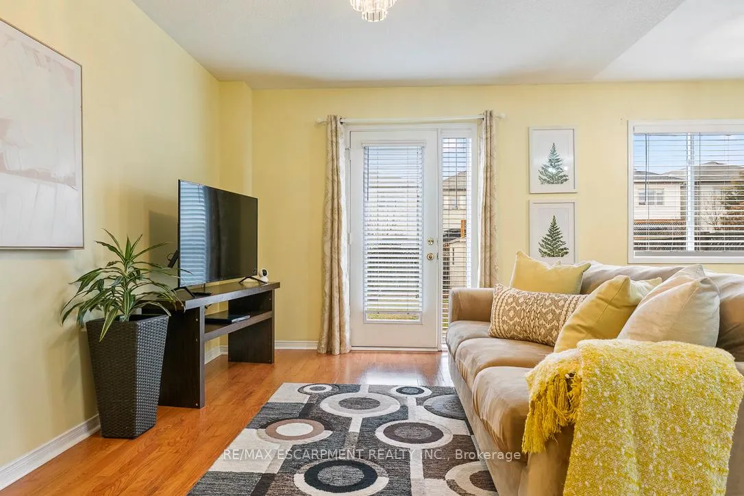 Photo 4 of 32 Admiral Crescent, Essa, Angus — HOMEH