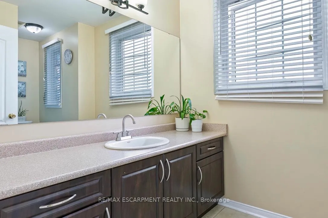 Photo 22 of 32 Admiral Crescent, Essa, Angus — HOMEH