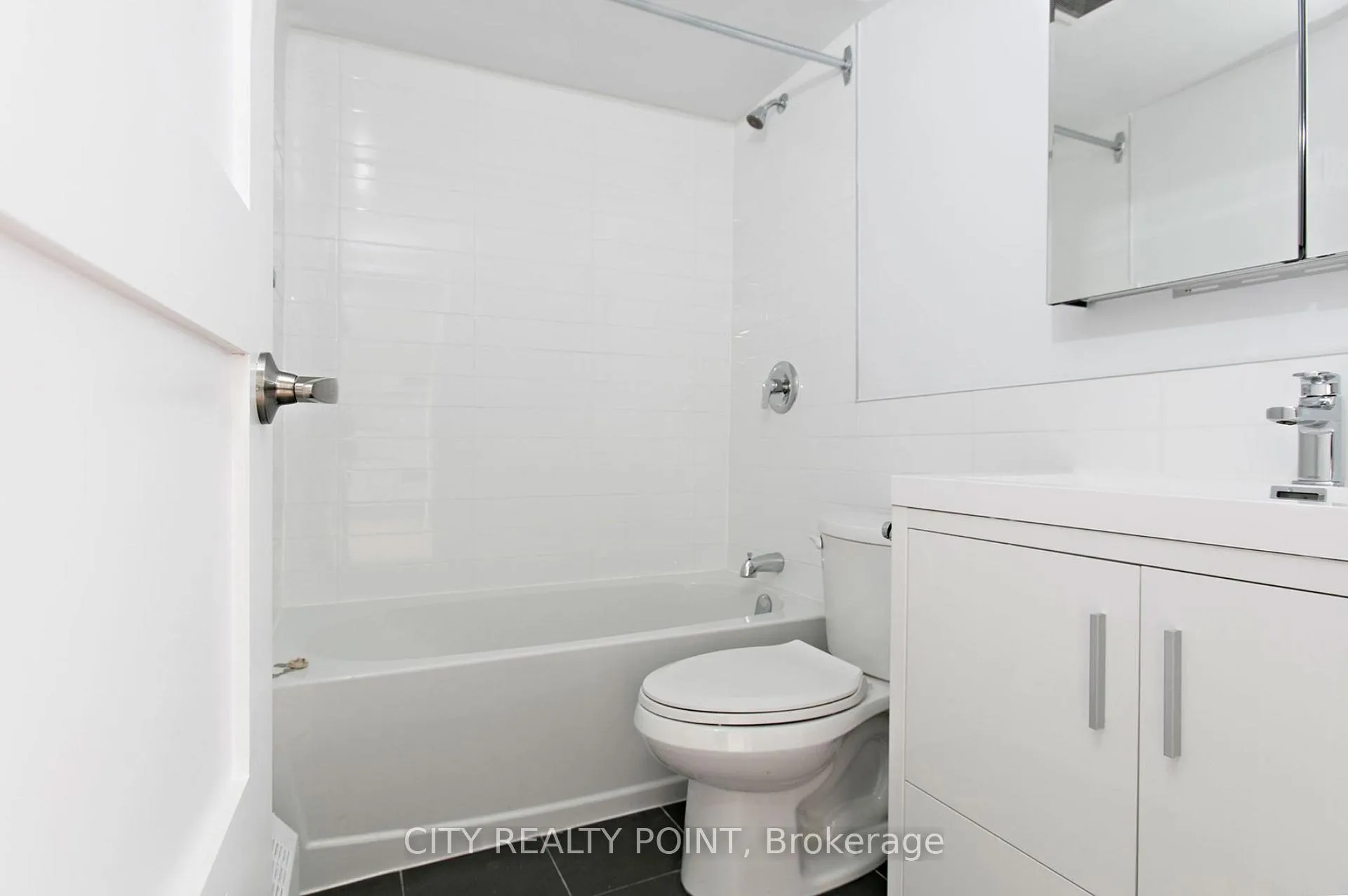 Photo 9 of Unit 601, 1500 Bathurst Street, Toronto, Humewood-Cedarvale — HOMEH