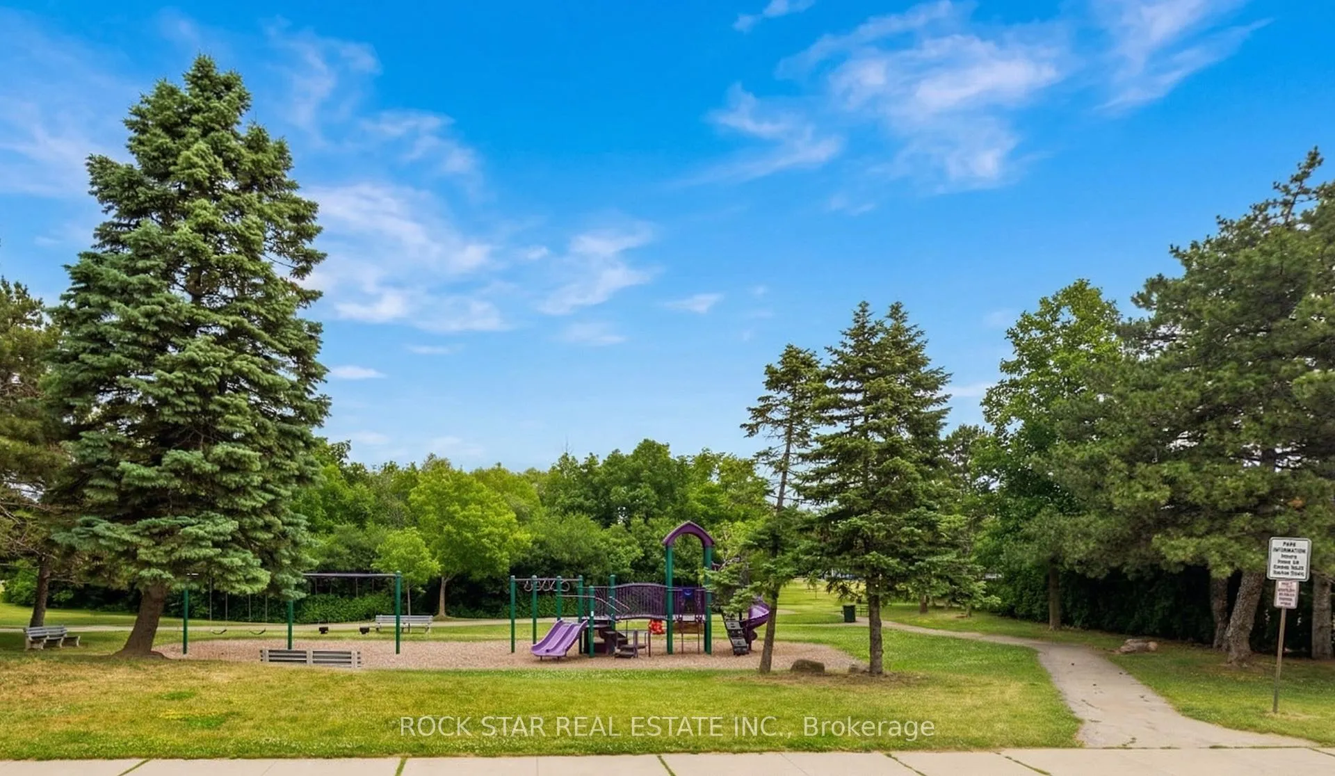 Photo 30 of 32 Lynwood Drive, Hamilton, Stoney Creek — HOMEH