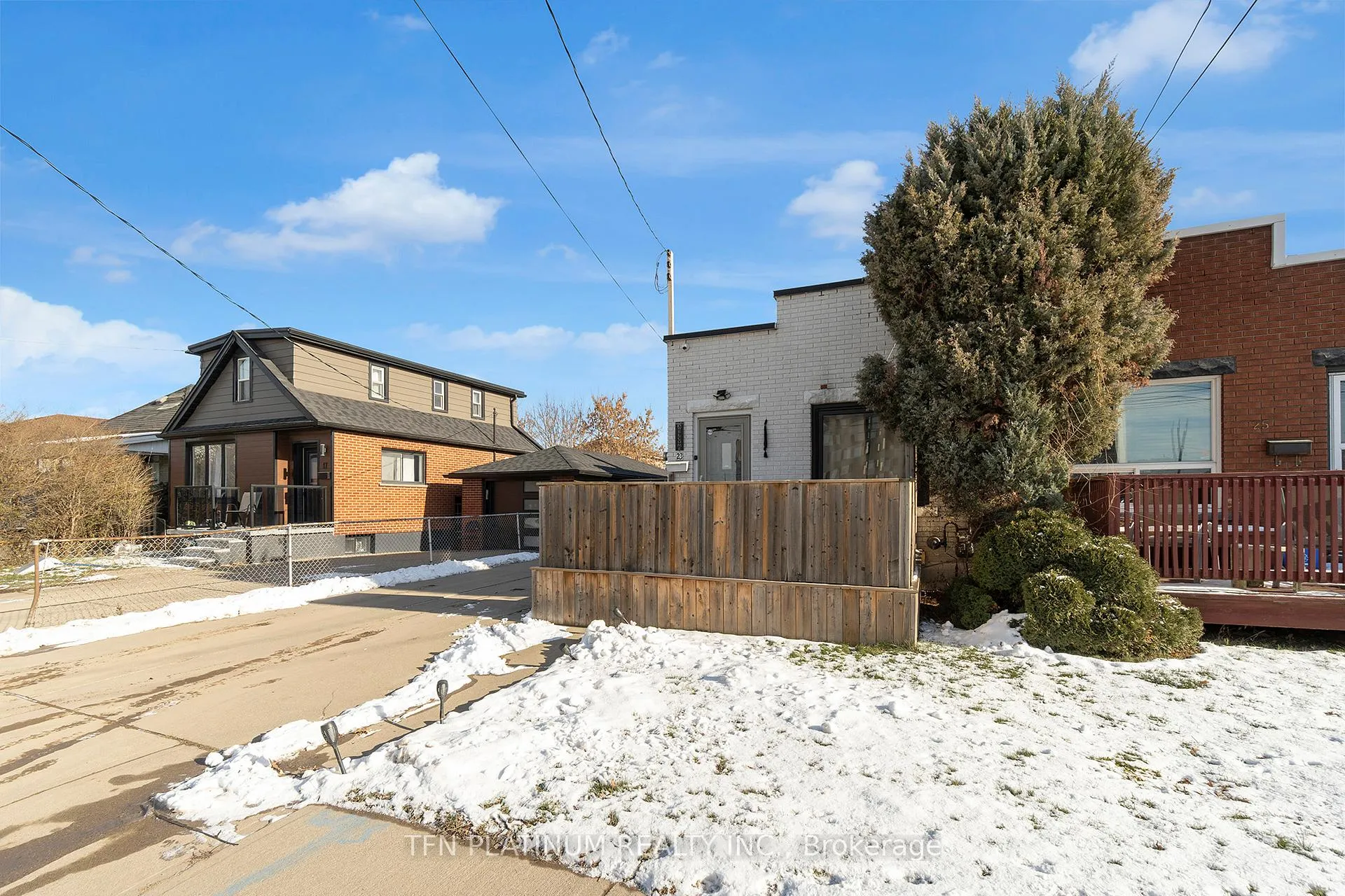 Photo 3 of 23 Rosewood Road, Hamilton, Normanhurst — HOMEH