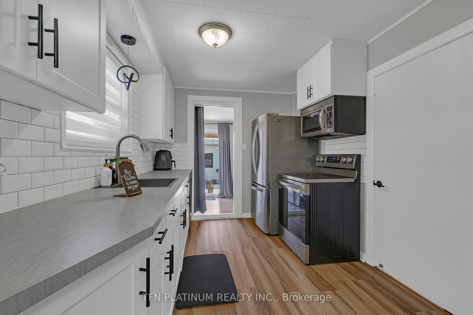 Photo 15 of 23 Rosewood Road, Hamilton, Normanhurst — HOMEH