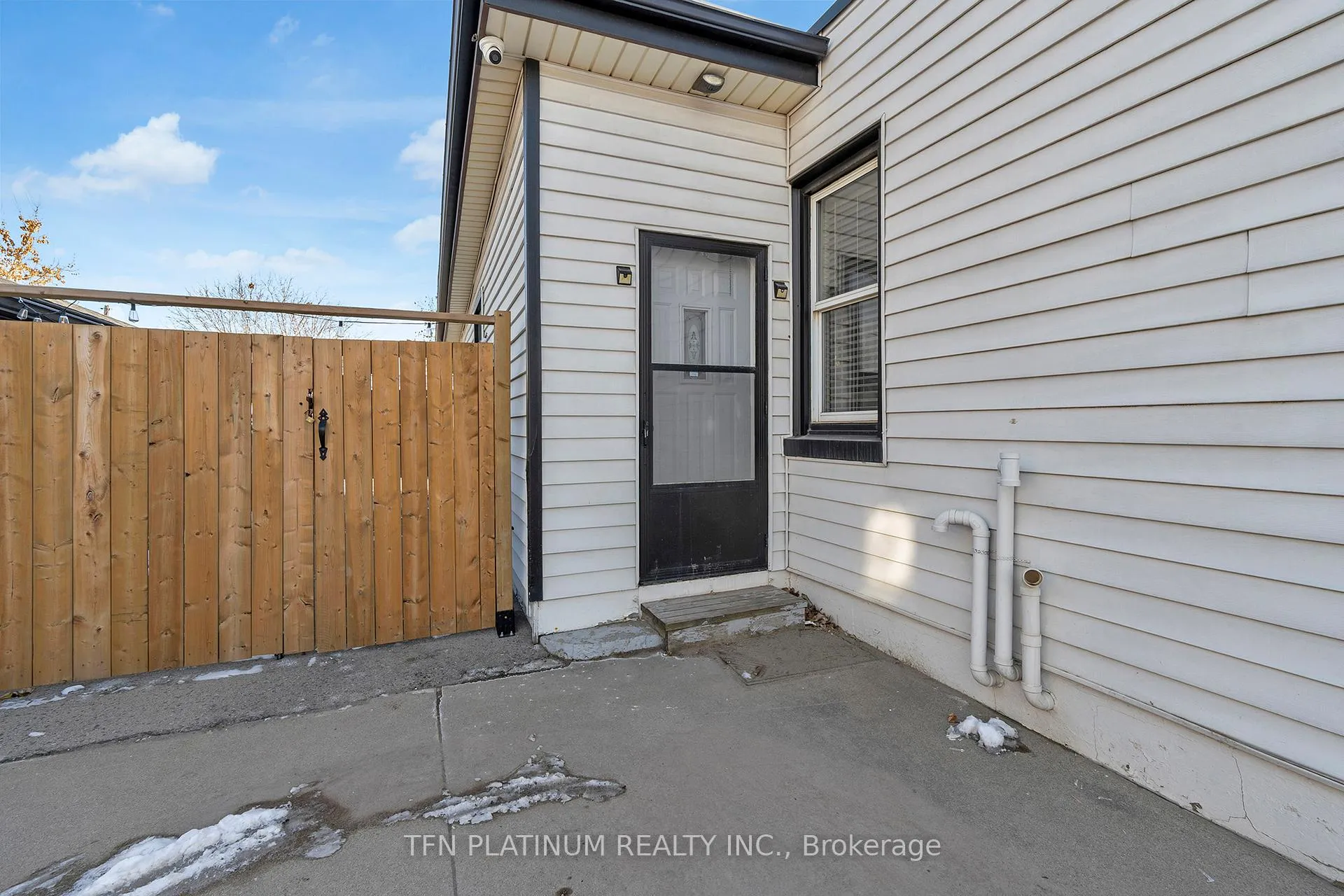 Photo 29 of 23 Rosewood Road, Hamilton, Normanhurst — HOMEH