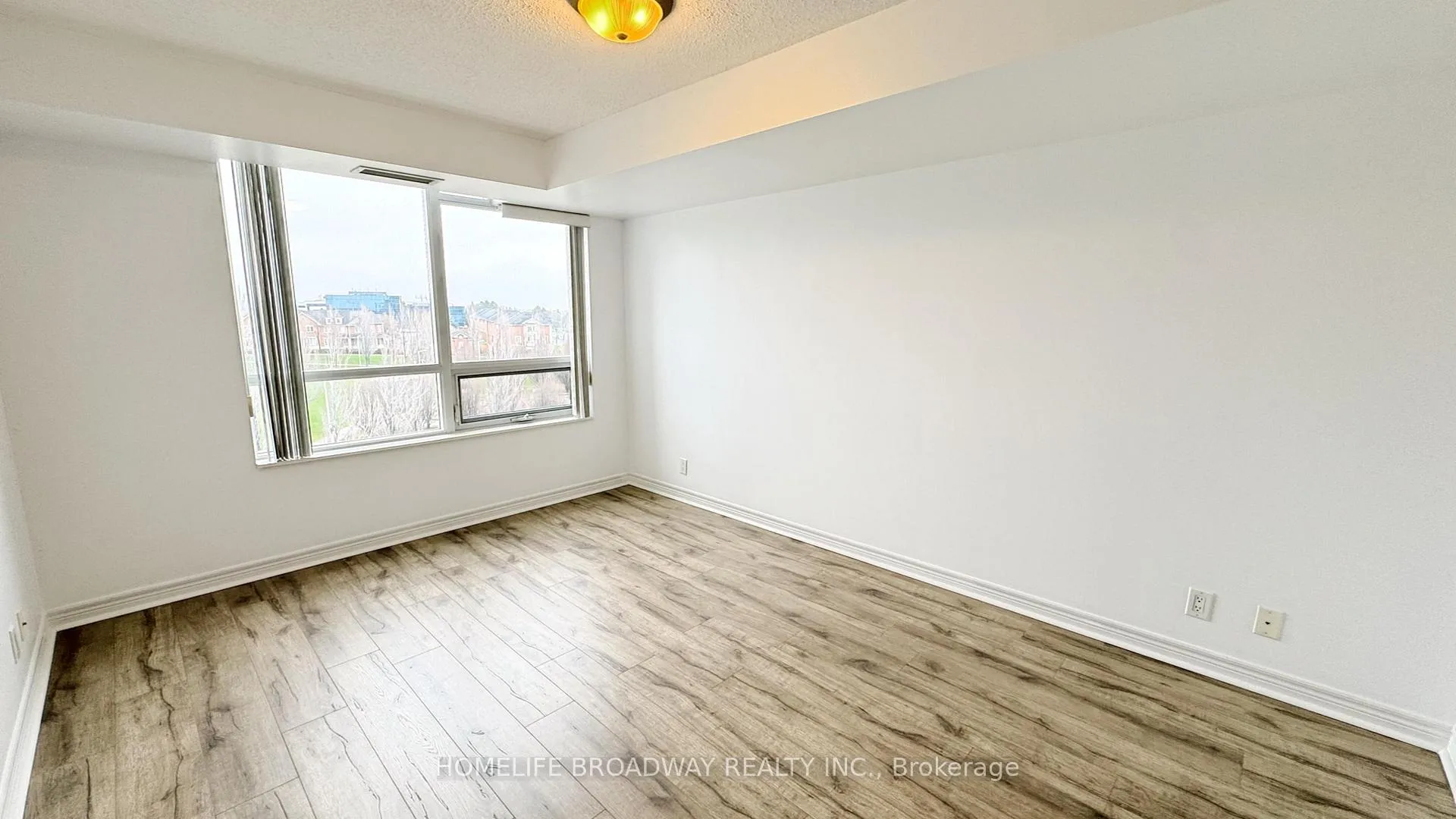 Photo 7 of Unit 713, 33 Cox Boulevard, Markham, Unionville — HOMEH
