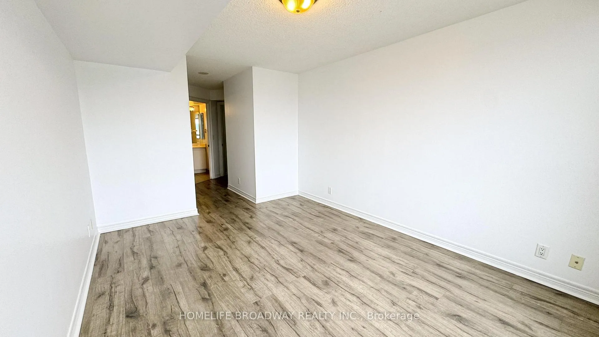Photo 9 of Unit 713, 33 Cox Boulevard, Markham, Unionville — HOMEH