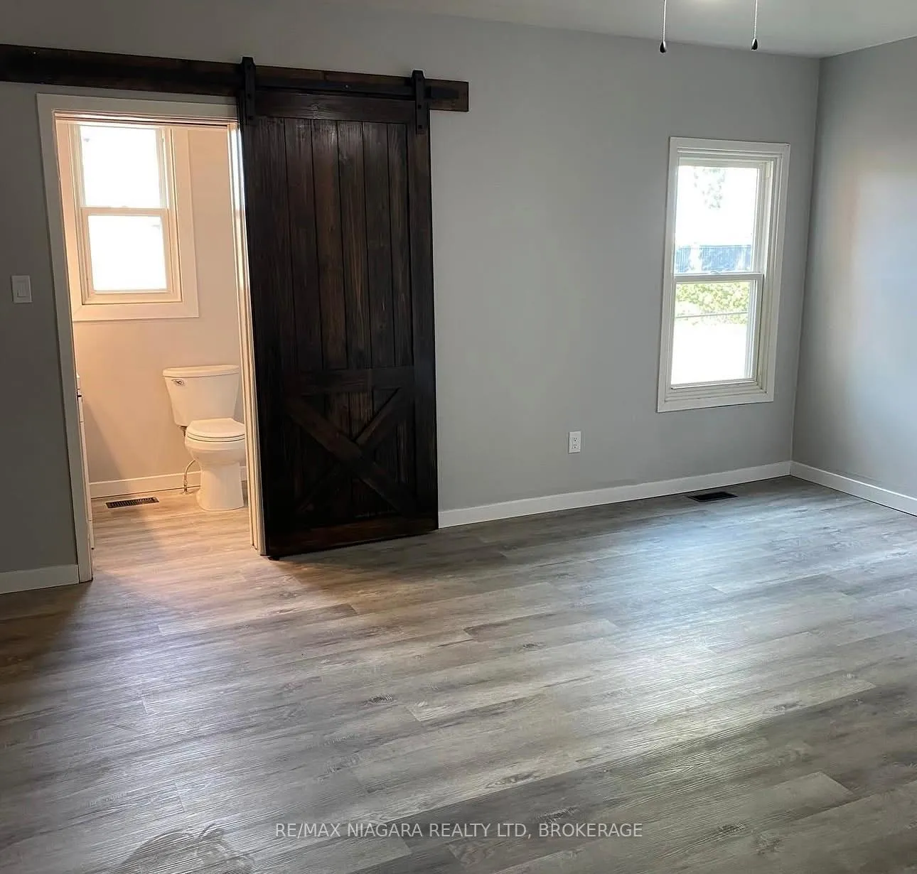 Photo 8 of 42 Niagara Street, St. Catharines, E. Chester — HOMEH