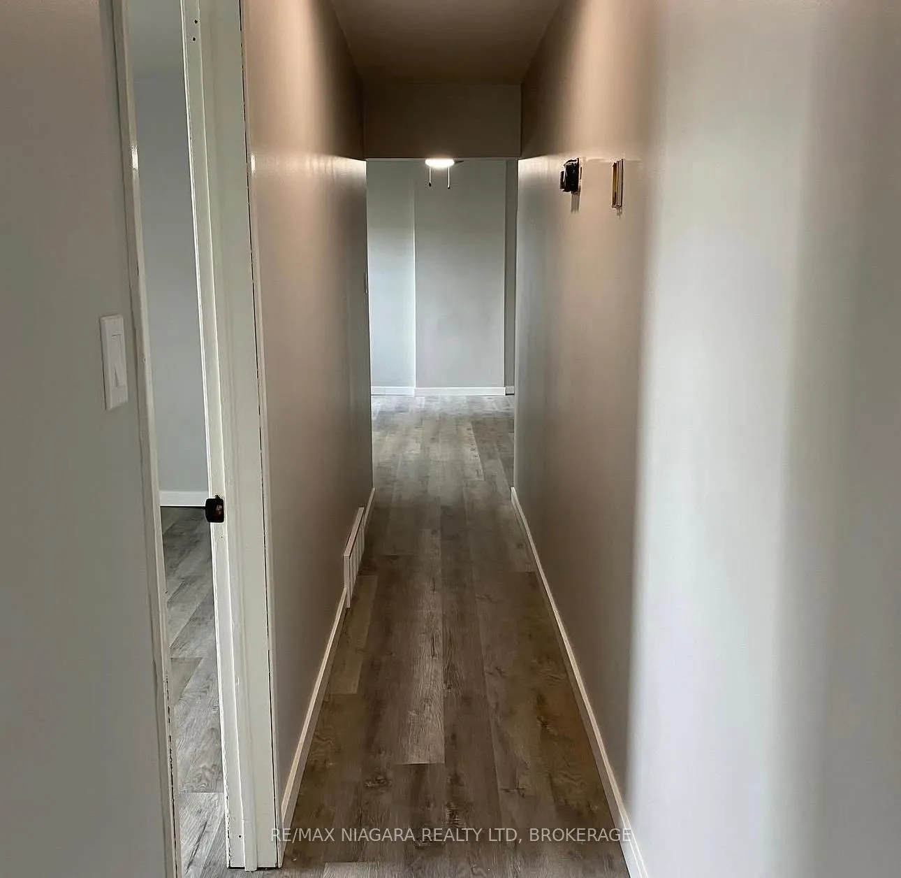 Photo 12 of 42 Niagara Street, St. Catharines, E. Chester — HOMEH
