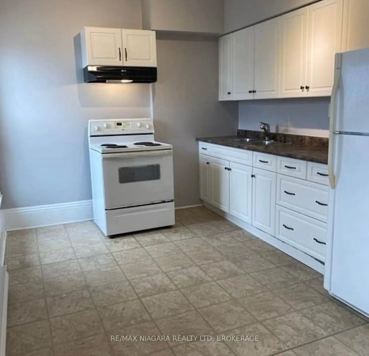 Photo 14 of 42 Niagara Street, St. Catharines, E. Chester — HOMEH