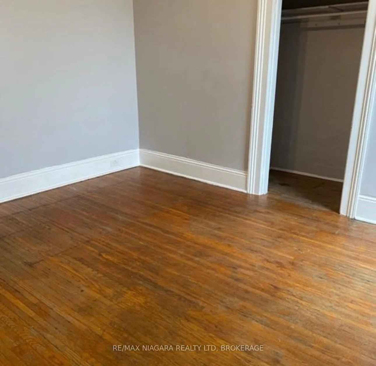 Photo 17 of 42 Niagara Street, St. Catharines, E. Chester — HOMEH