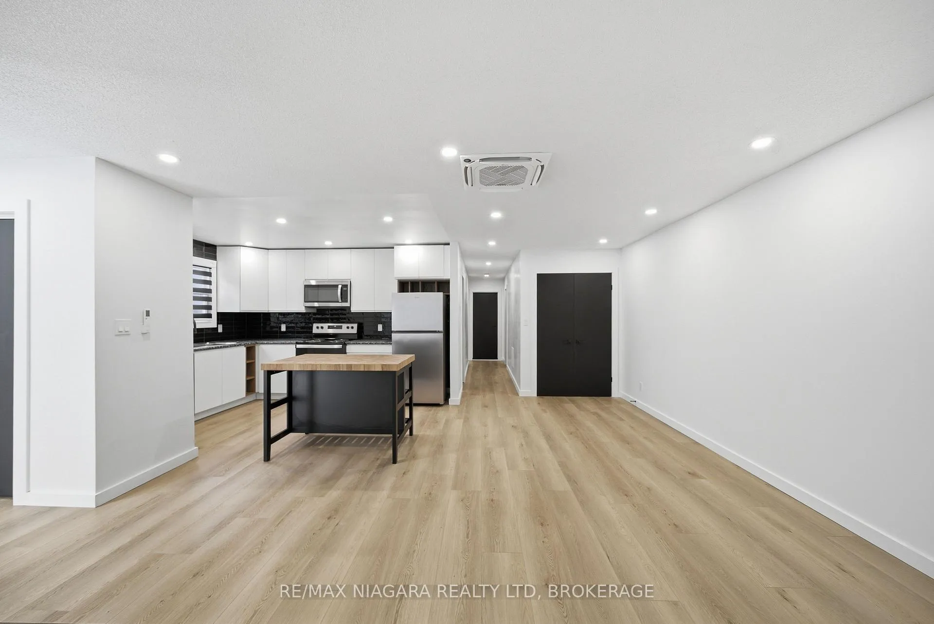Photo 1 of Unit MAIN UNIT 1, 1361 Station Street, Pelham, Fonthill — HOMEH